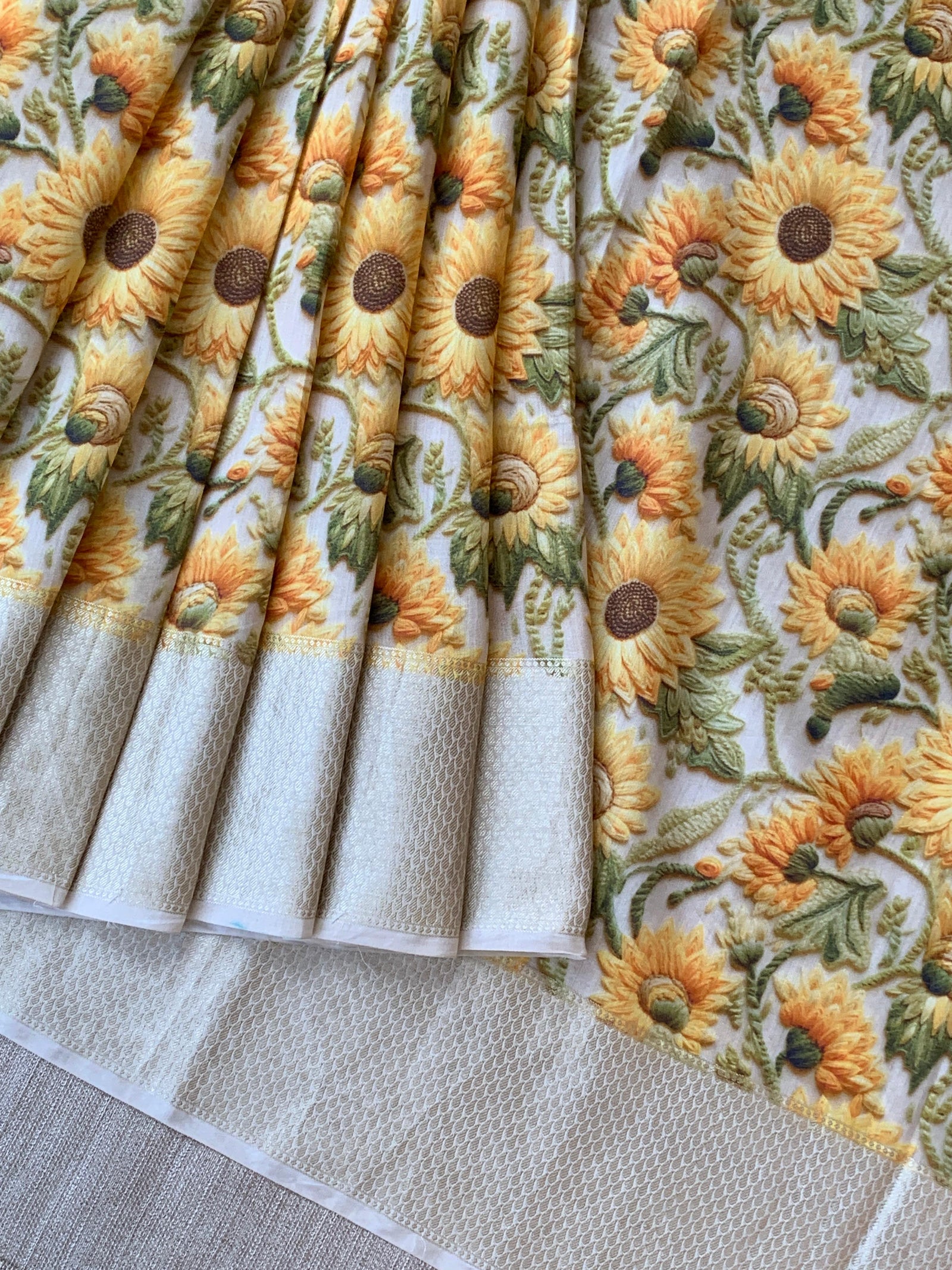 Banarasi Chiniya Silk Sarees with beautiful embroidery style 3D floral Print