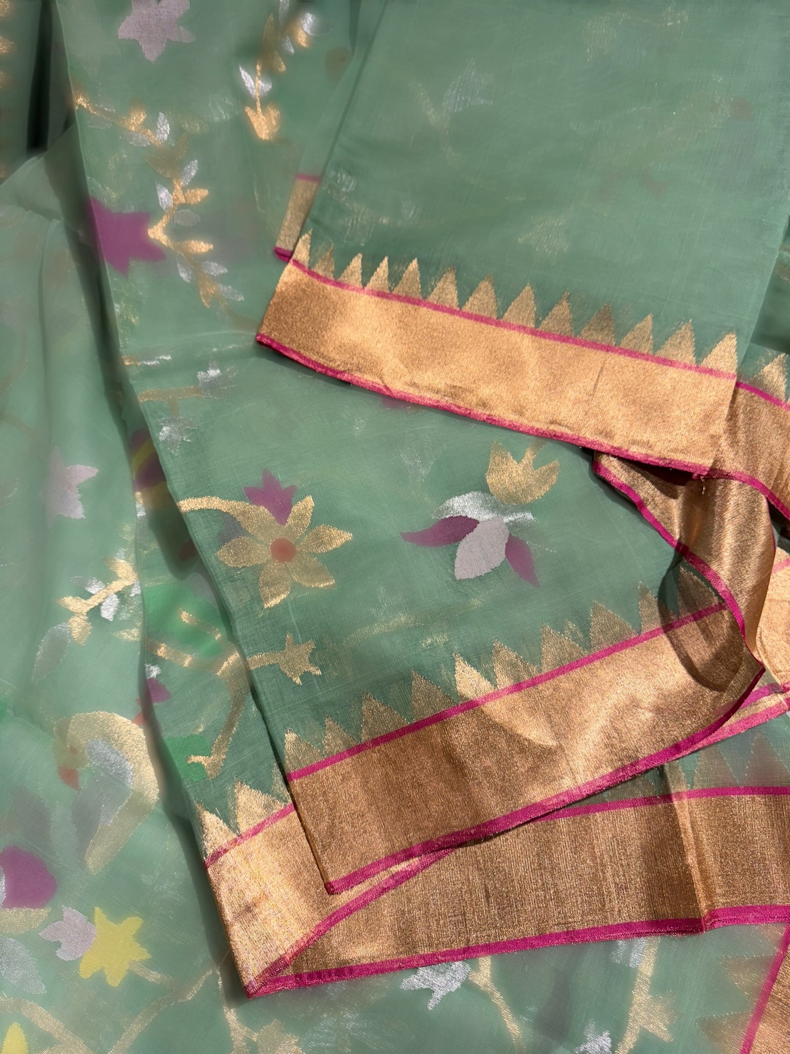 Light Apple Green Ponduru Khadi Jamdani Allover Meenkari Weaving Saree