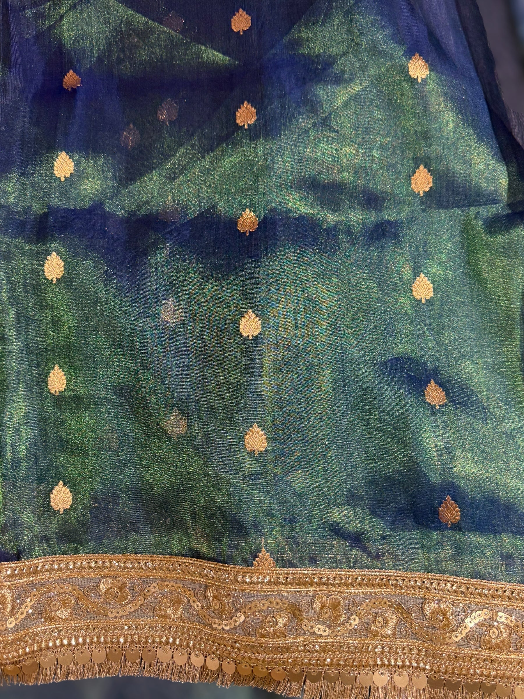 Peacock Bluish Green Pure handloom Banarasi Tissue saree
