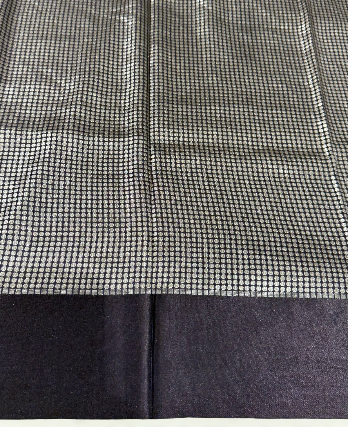 Pure handloom Banarasi Tussar Khaddi Georgette with Tulip Border