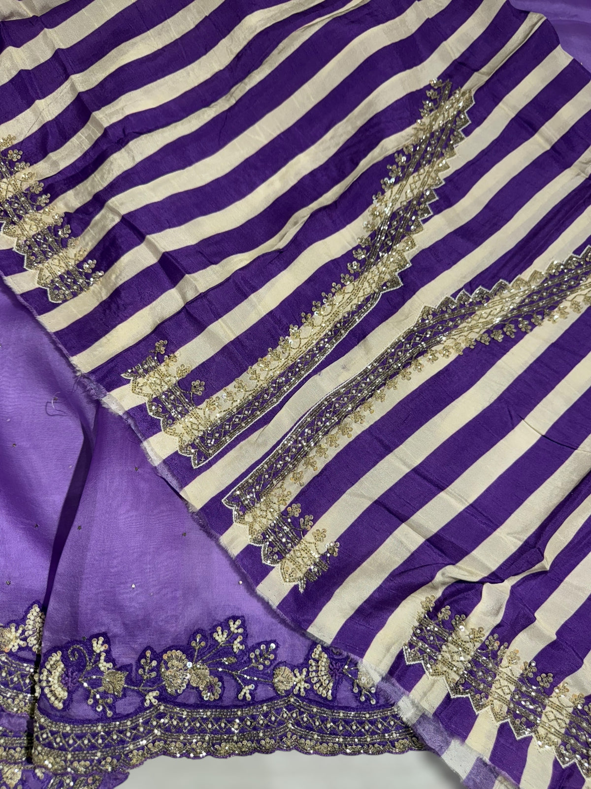 Lilac pure organza with handwork