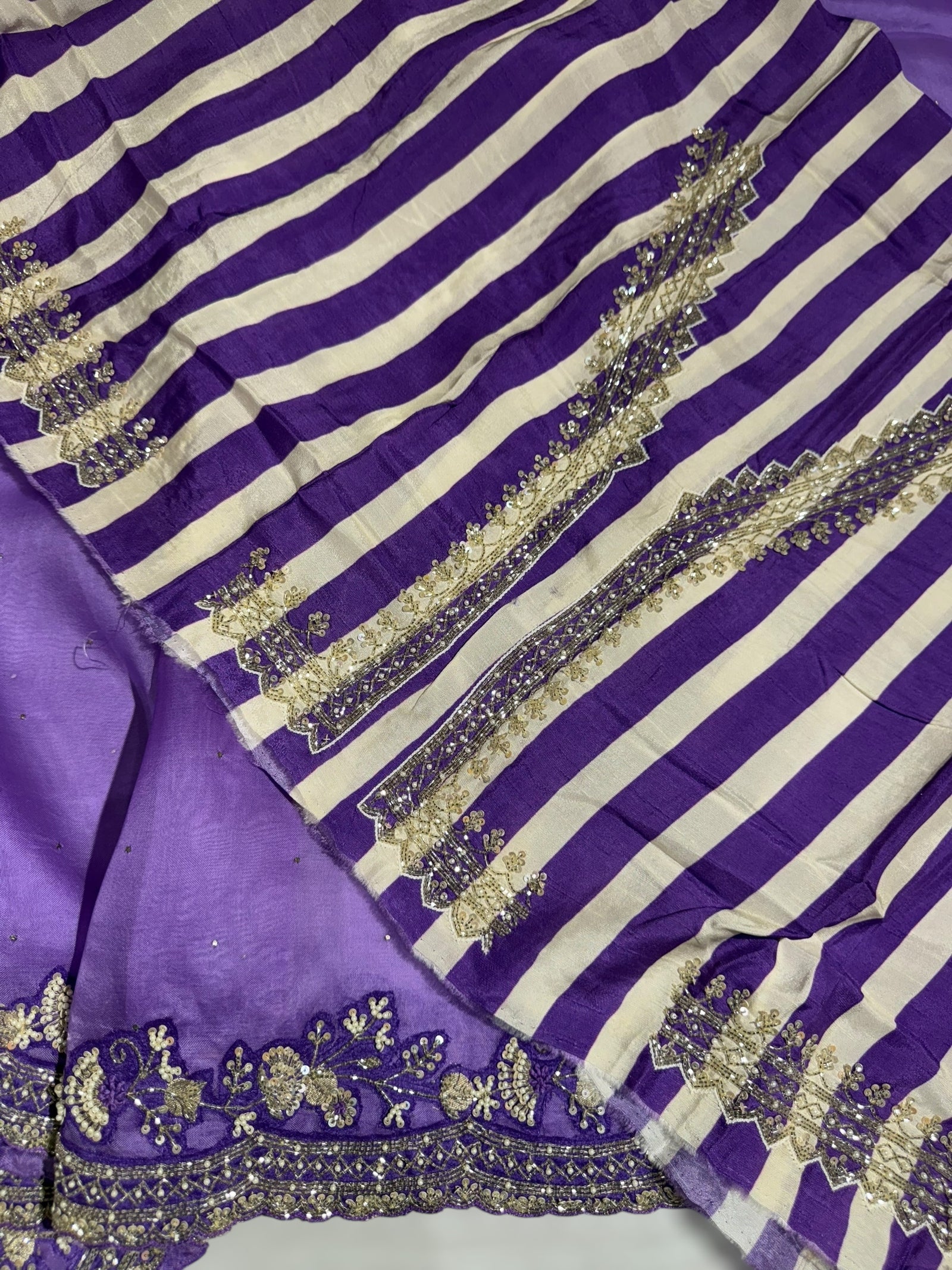 Lilac pure organza with handwork