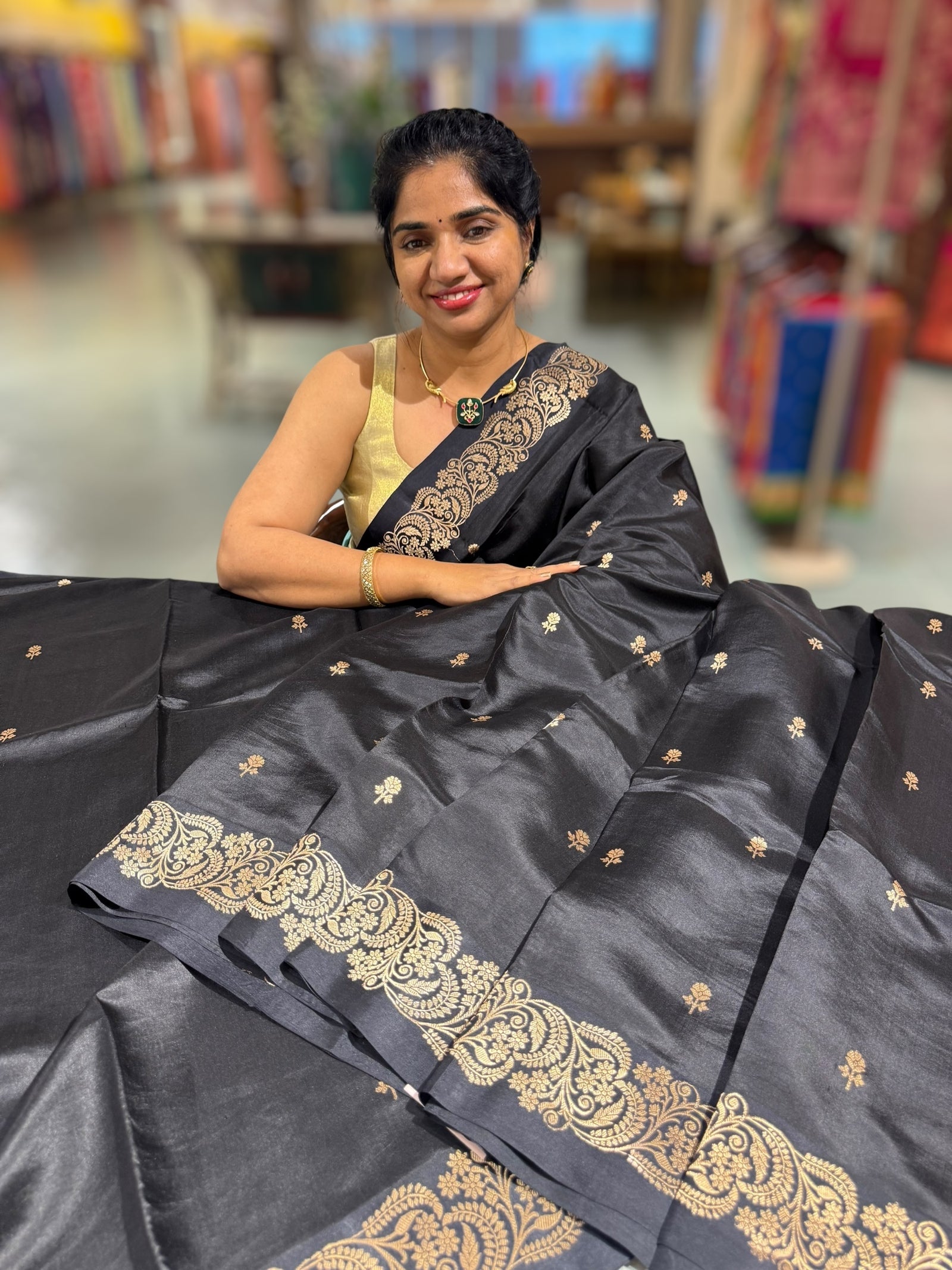 Black Raw Mangoe Silk Saree with Mashru Open Borders