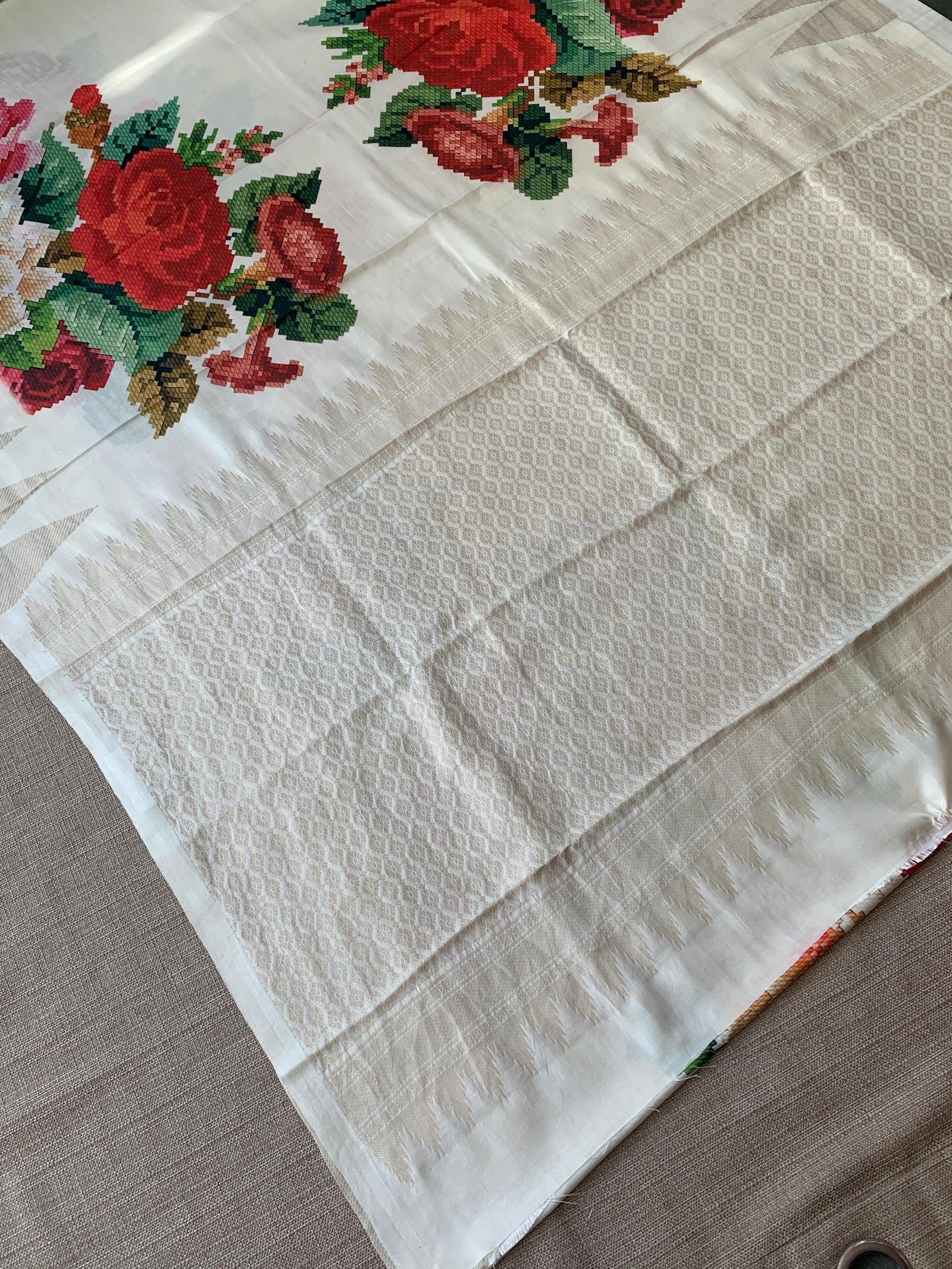 Half white Designer printed kanchi soft silk saree with temple border