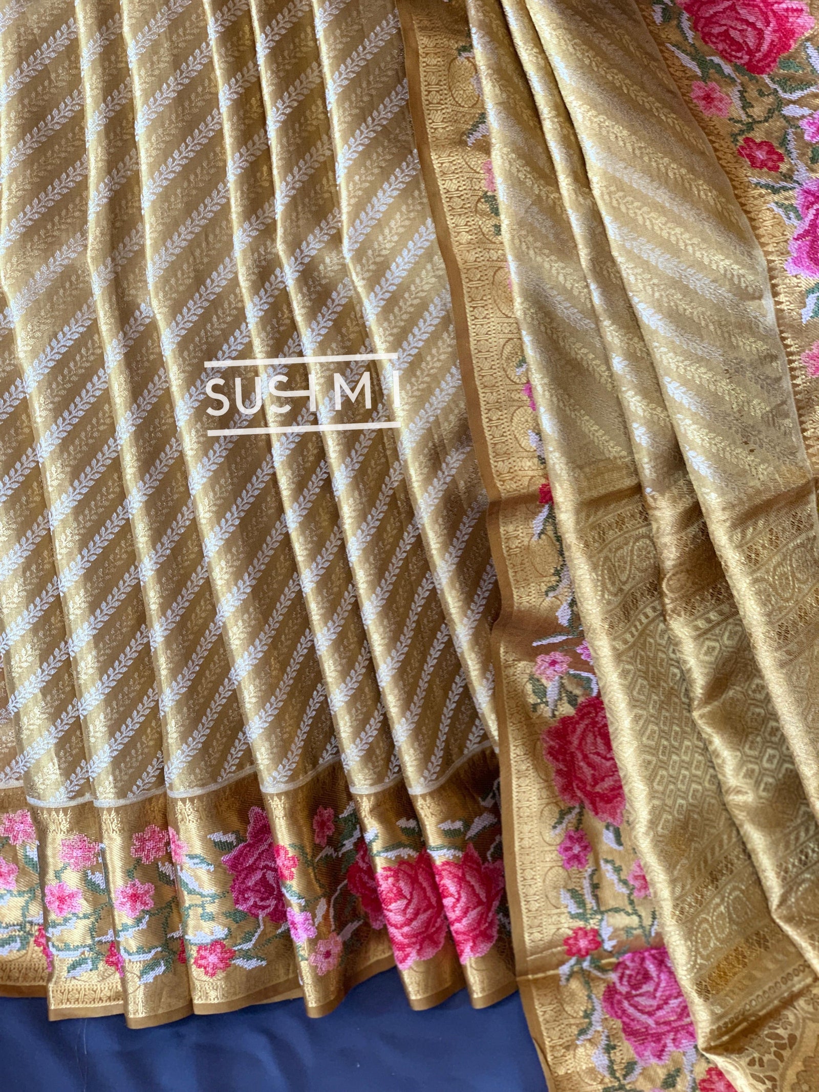 Molten Gold Kanjeevaram Tissue Sareewith petite point embroidery : S62F088