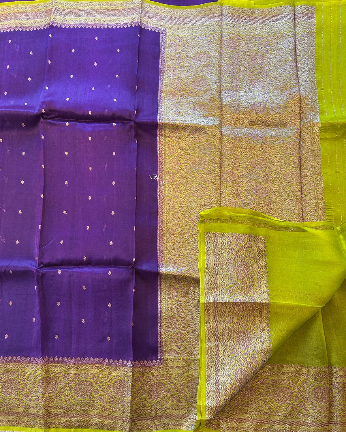 Brinjal & Neon Green Combo Pure Handloom premium Kora Banarasi Saree
