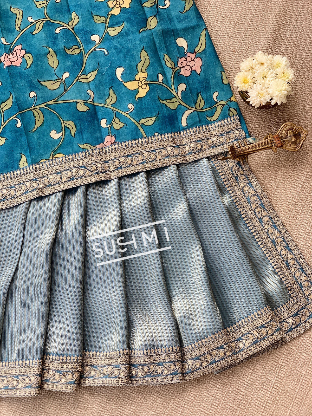 Dusty Blue  Banarasi tonchoi with pen kalamkari Blouse : D62F026