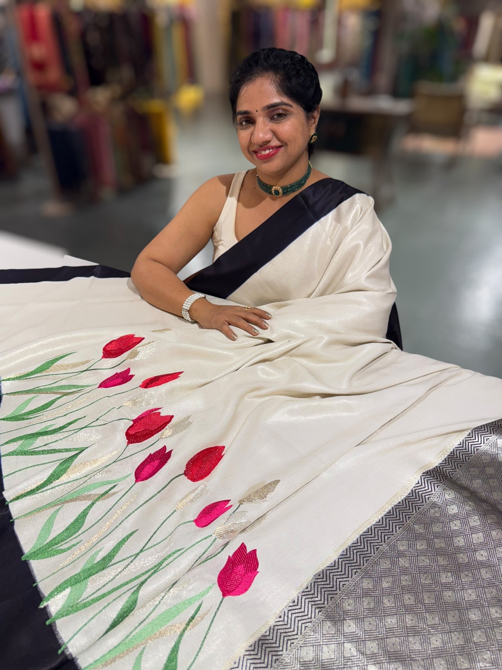 Pure handloom Banarasi Tussar Khaddi Georgette with Tulip Border