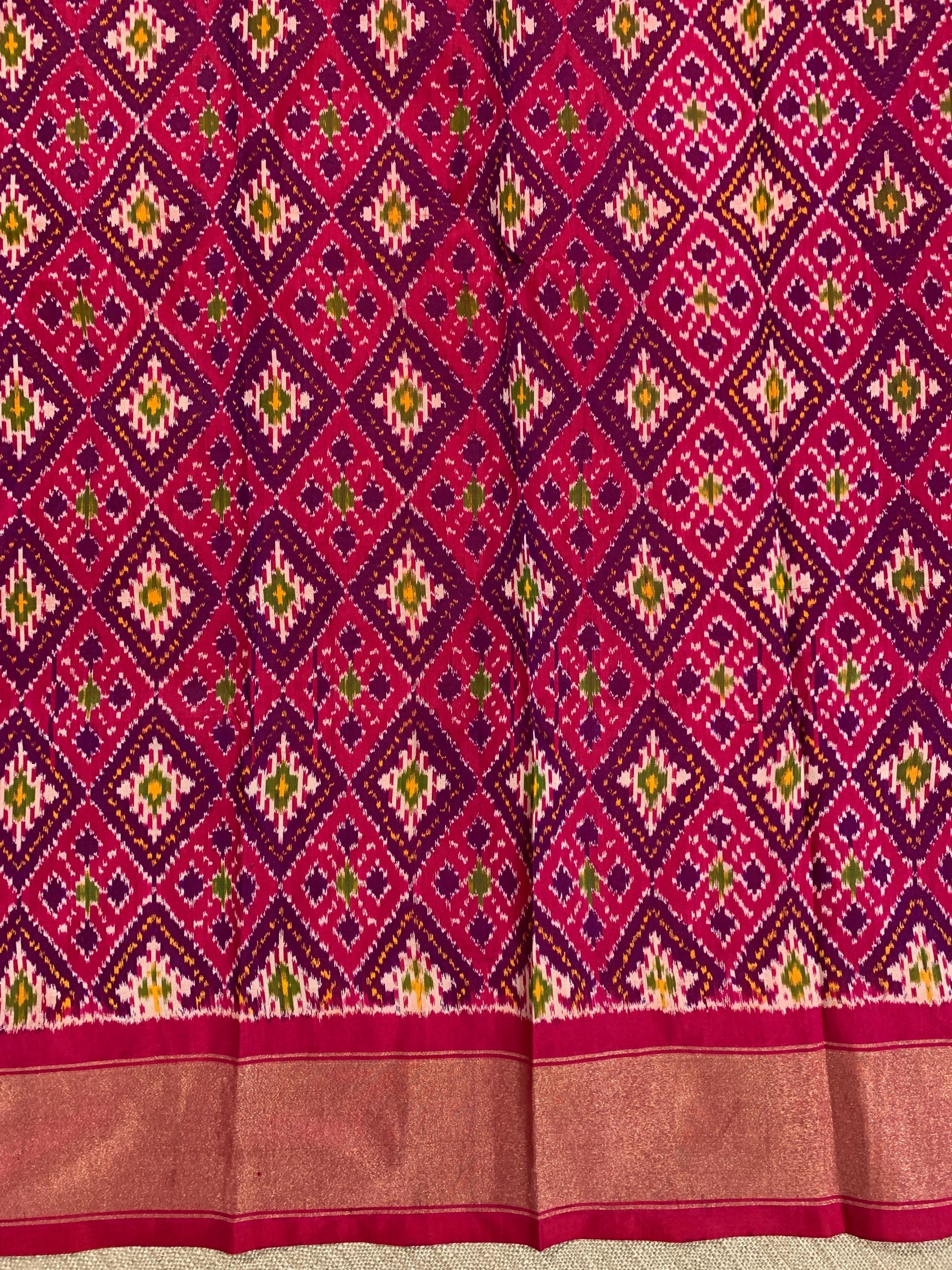 Majenta Pure Handloom Raw Silk Saree