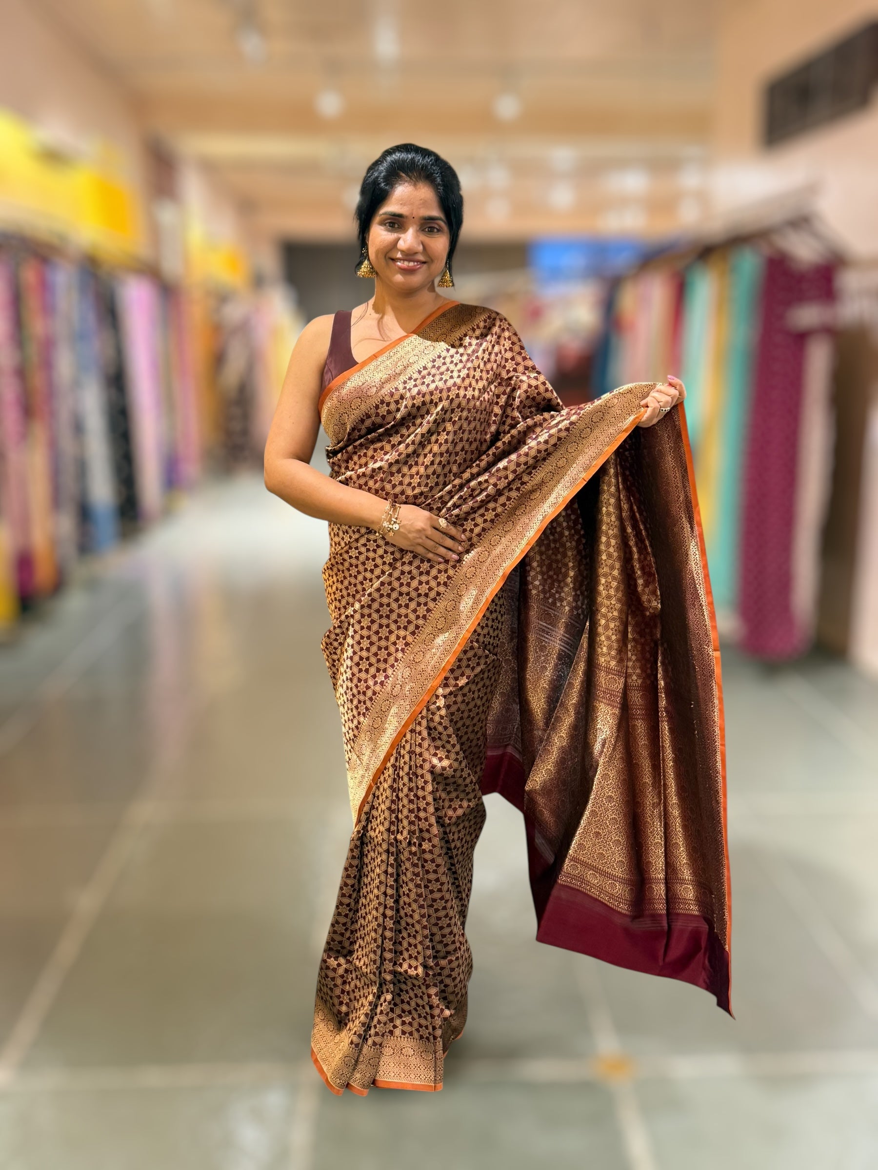 Brown Banarasi Tanchoi Silk Saree