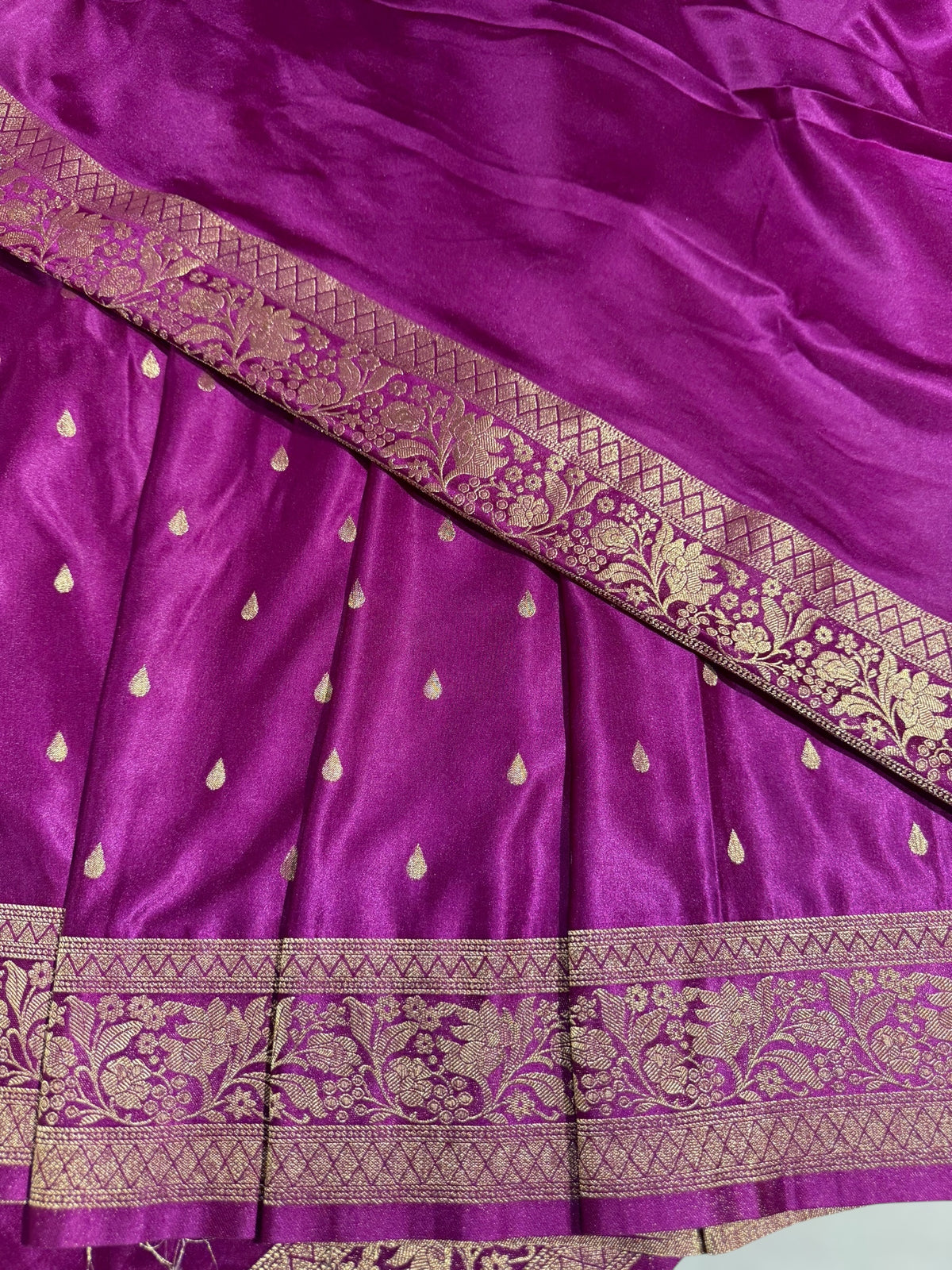 Majenta Mashru Silk Saree