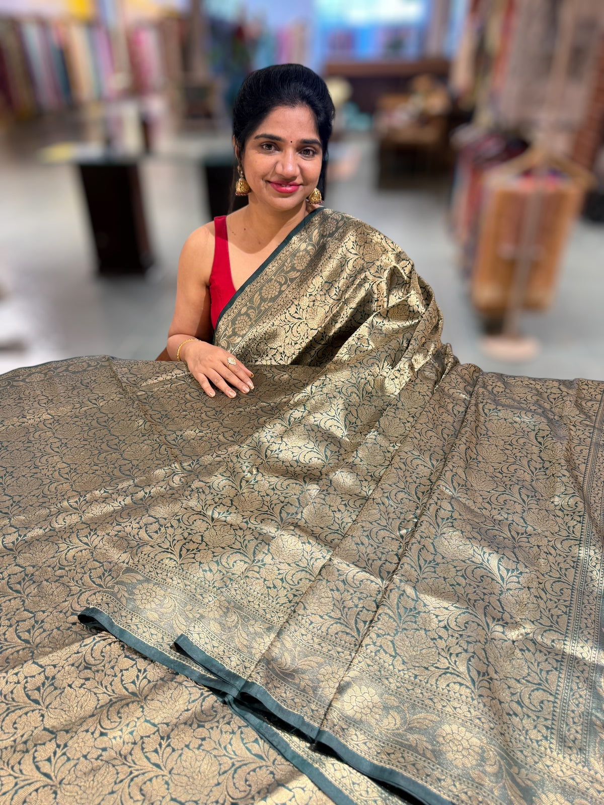 Forest Green Banarasi katan Tonchoi weaving Saree in monotone look