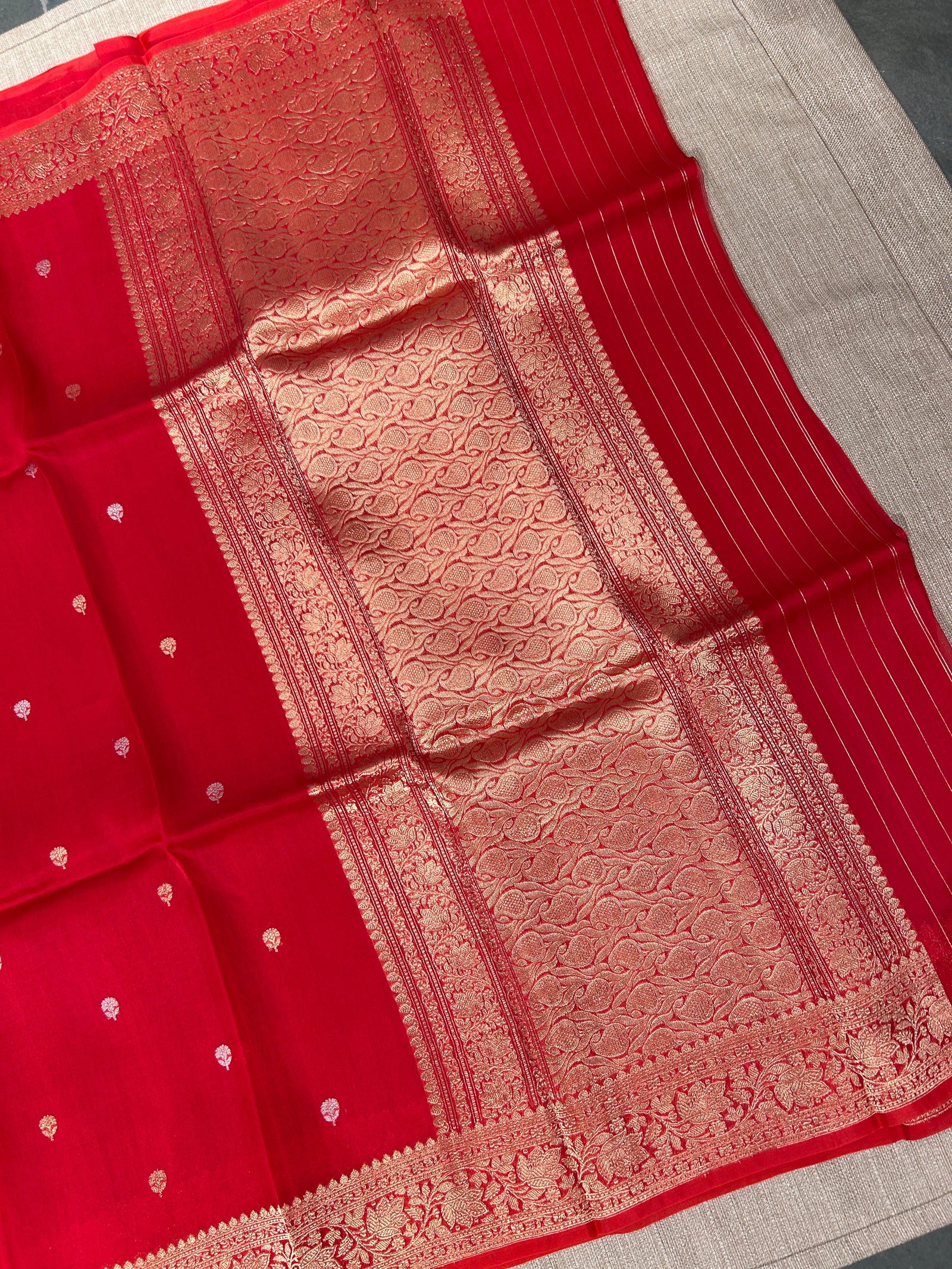 Red monotone look Pure Handloom premium Kora Banarasi Saree with heavy weaving border