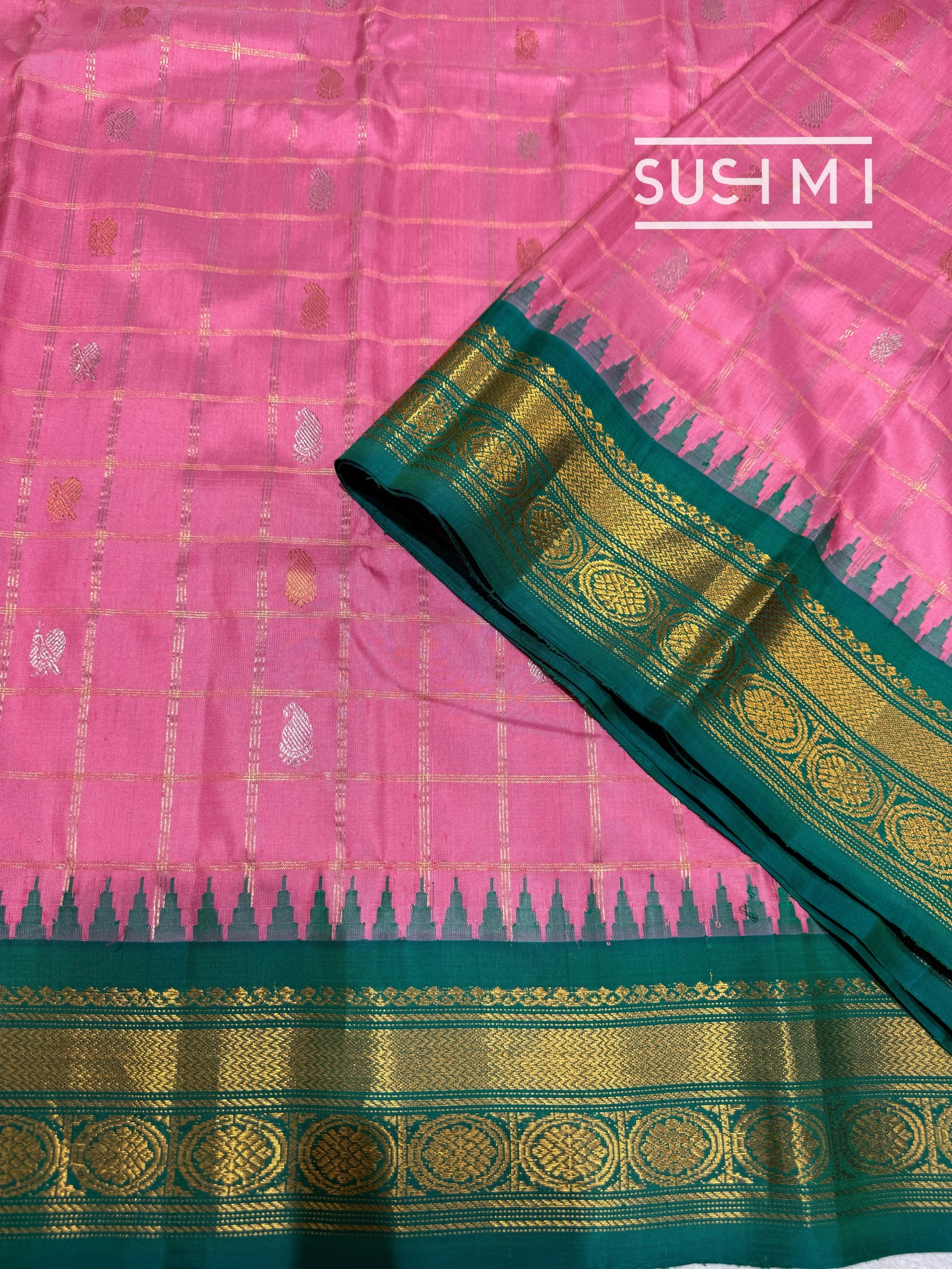 Coral pink vintage checks Gadwal Silk Saree : S62F219