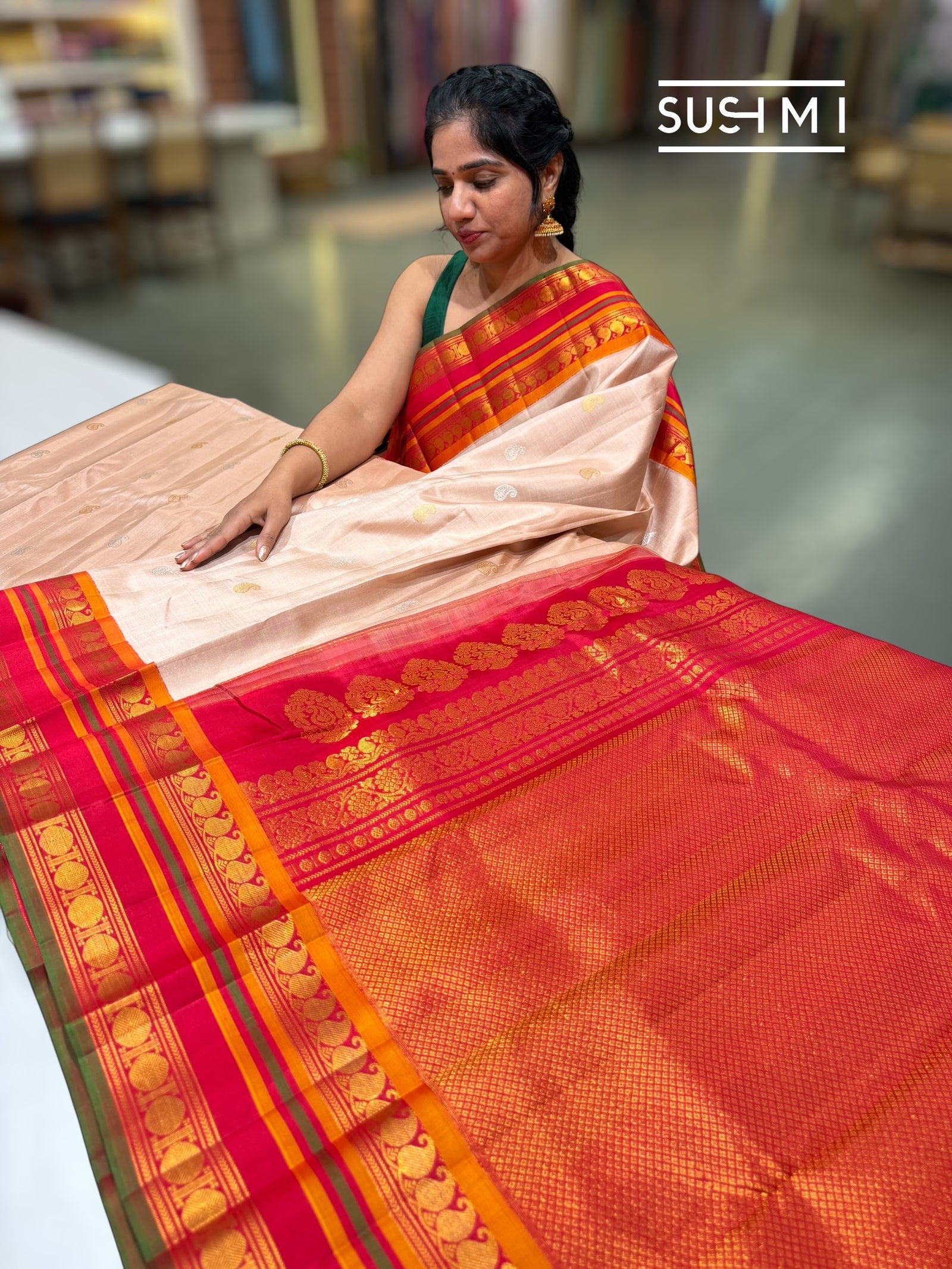 Nude vintage Gadwal Silk Saree : S63F220