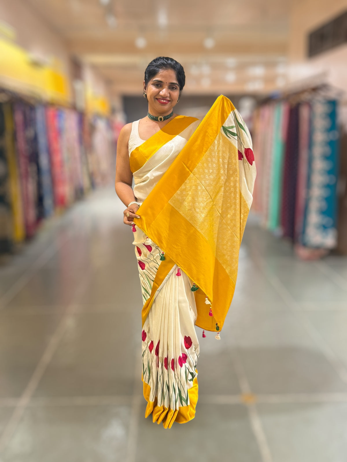 Pure handloom Banarasi Tussar Khaddi Georgette with Tulip Border