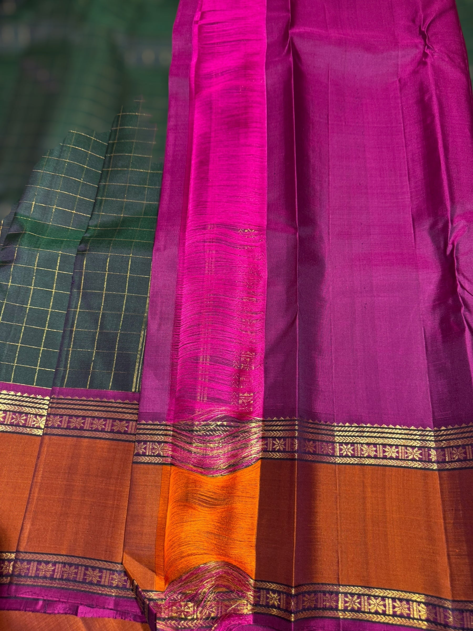 Bottle Green and majenta fysl tone Kanchi vintage checks saree with Gap Border