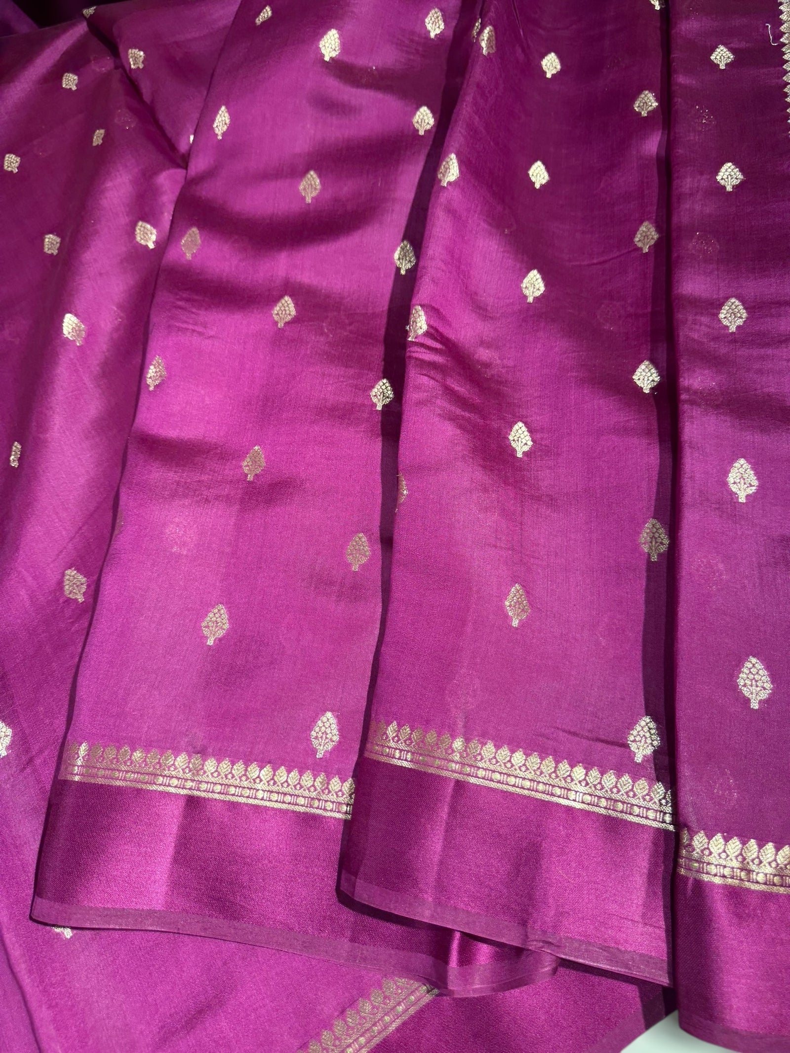 Majenta Purple Banarasi Puna Silk Saree