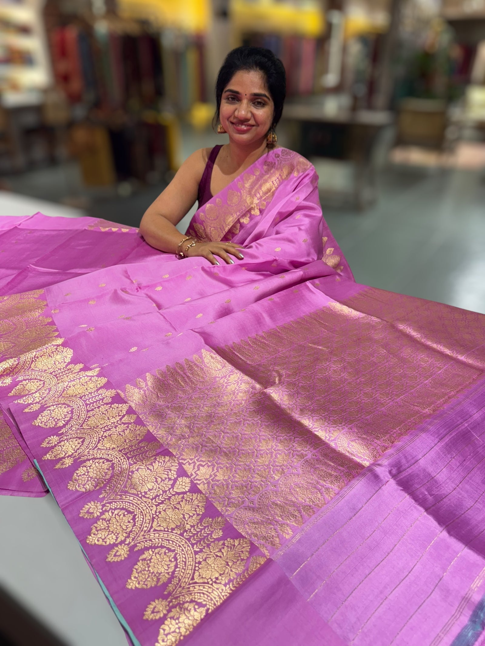 Lotus Pink Raw Mangoe Silk Saree with heavy weaving Mashru Open Border