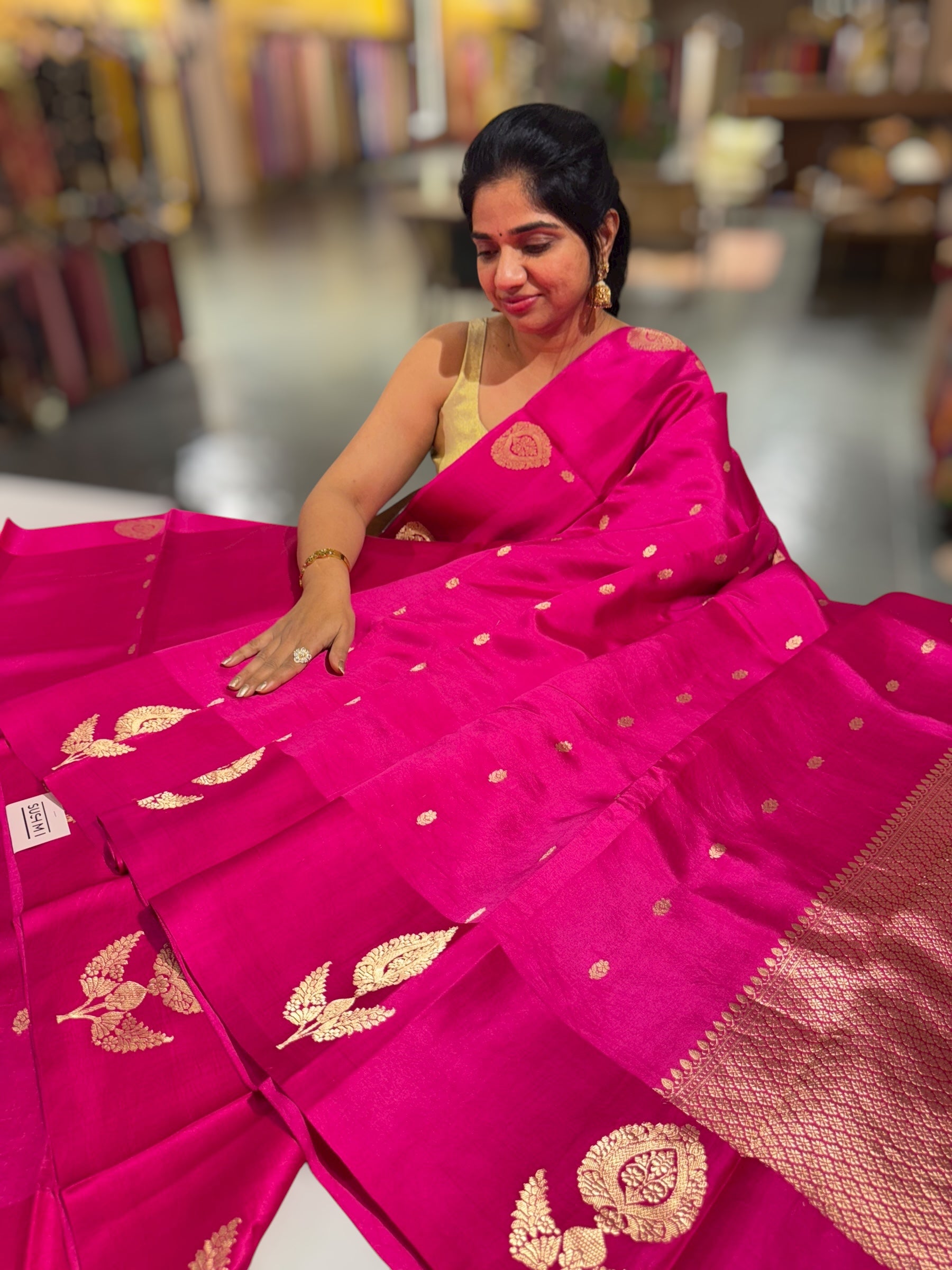 Rani Pink Raw Mangoe Silk Saree with kaduwa woven Motifs on Mashru Borders