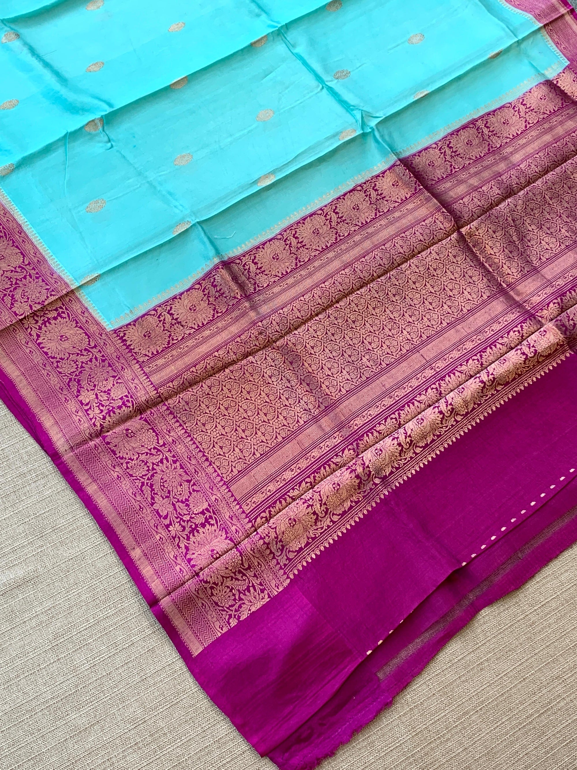 SeaBlue & Majenta Combo Raw Mangoe Silk Saree with heavy weaving mashru border & kaduwa woven motifs.