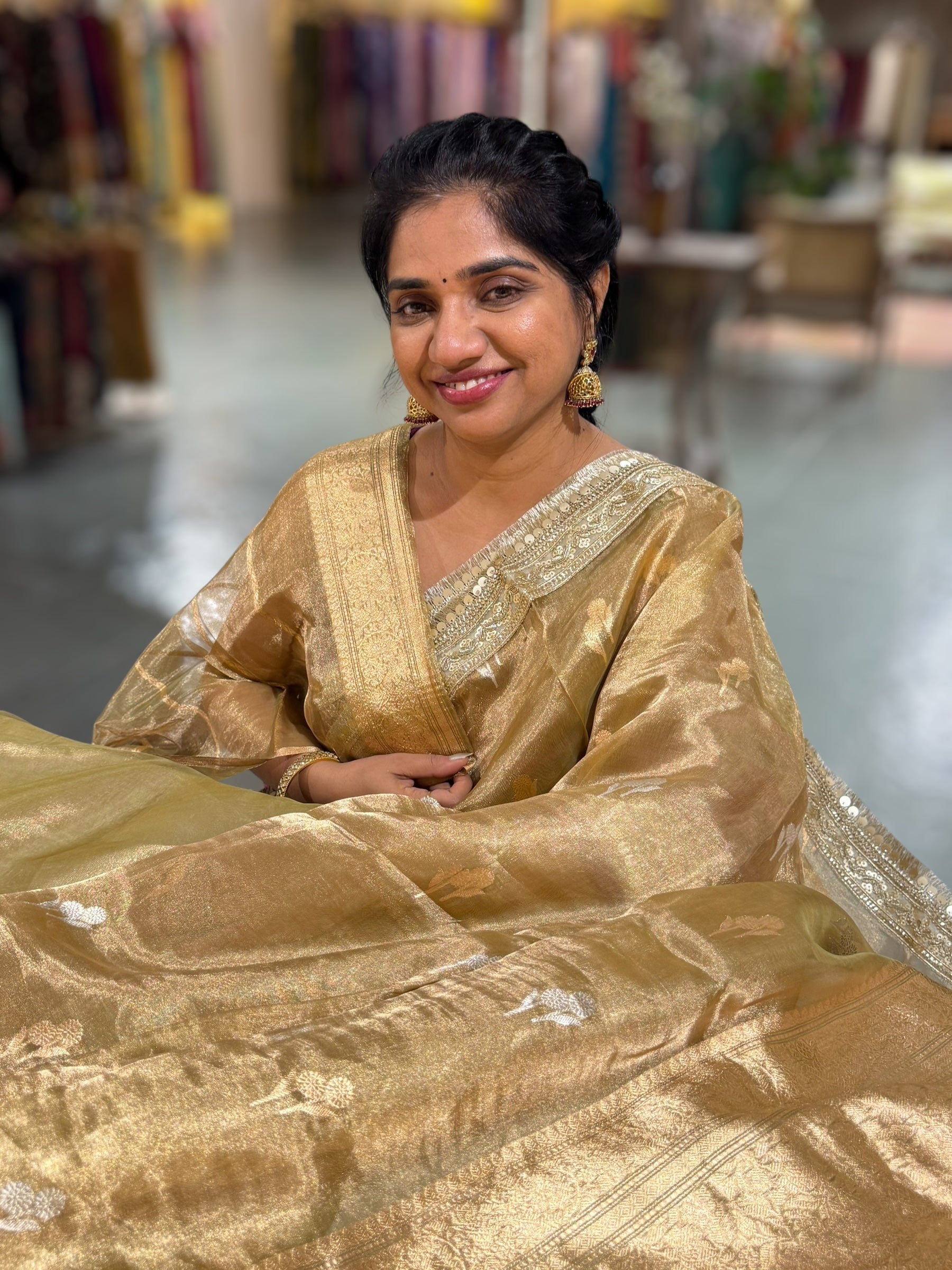 Gold Pure handloom Banarasi Tissue saree