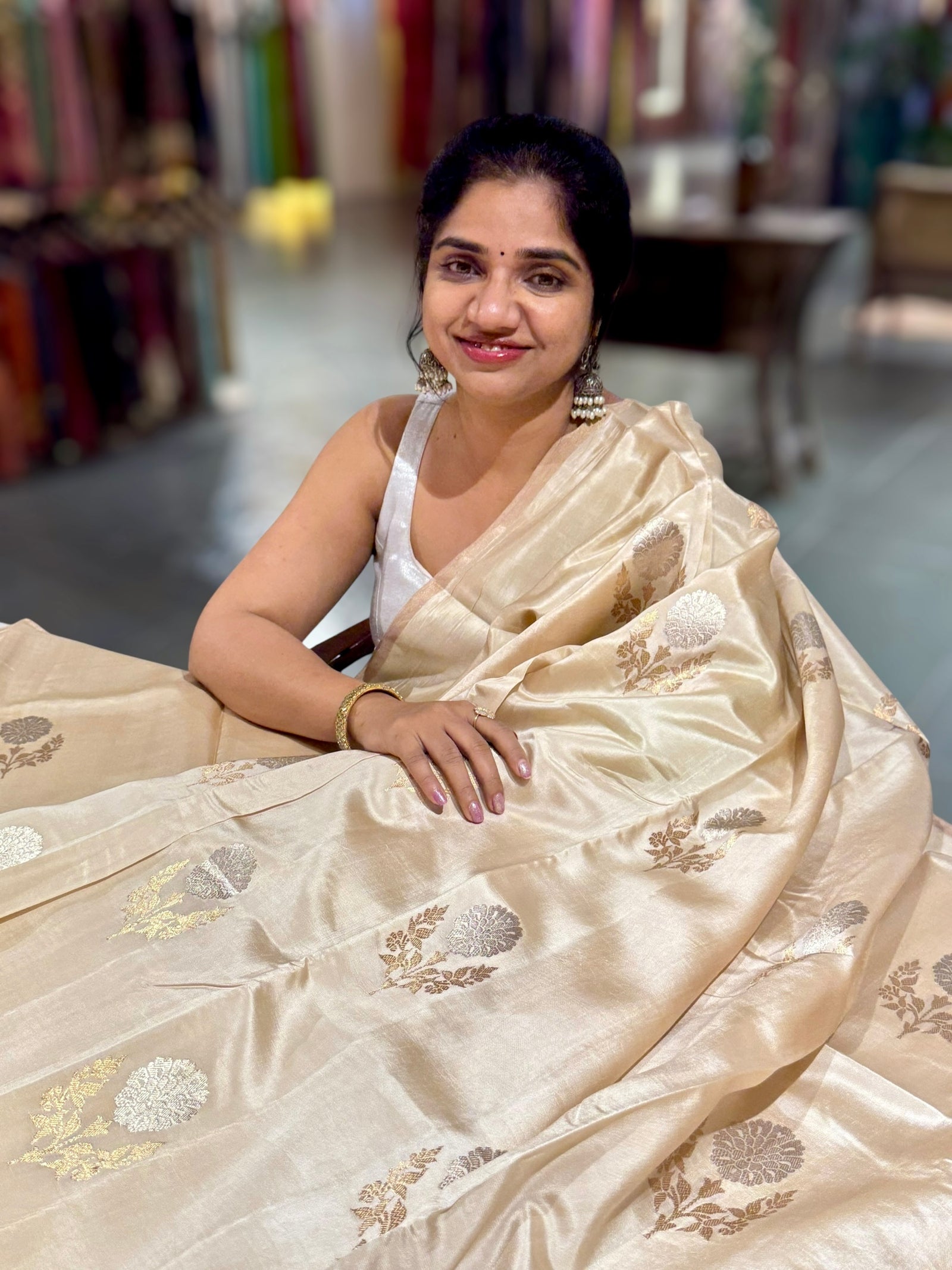 Light Beige Borderless Poona Silk Saree