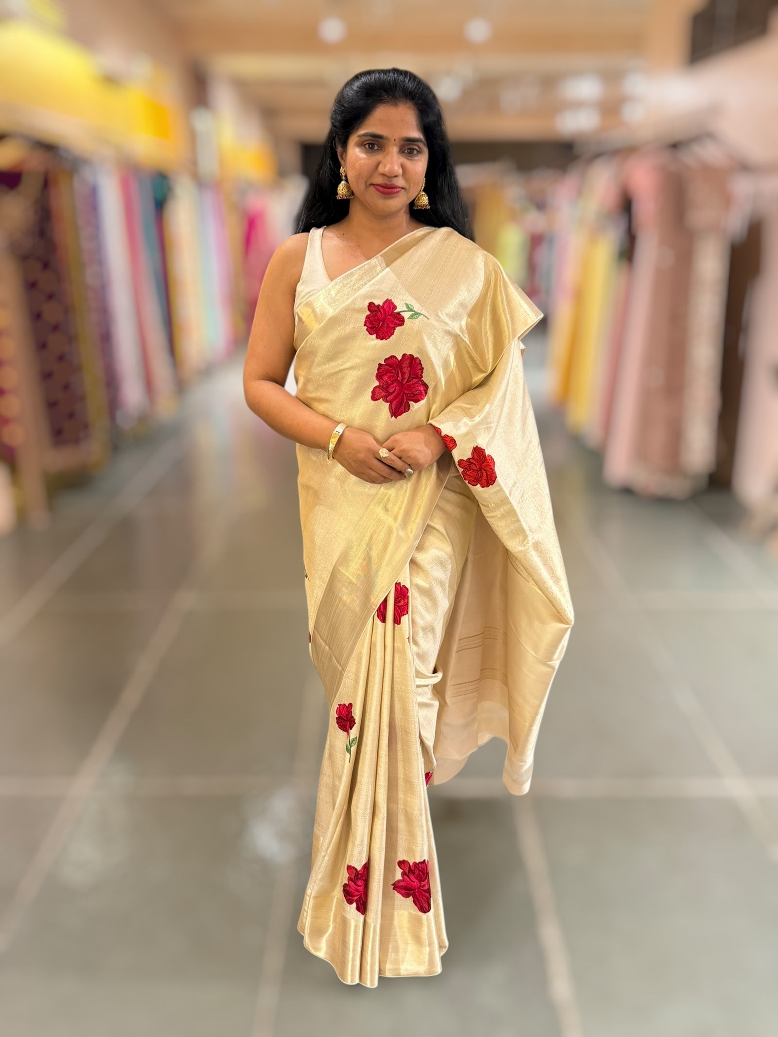 Ivory Kanjeevaram Brocade Saree With Hibiscus Floral bunches embroidery