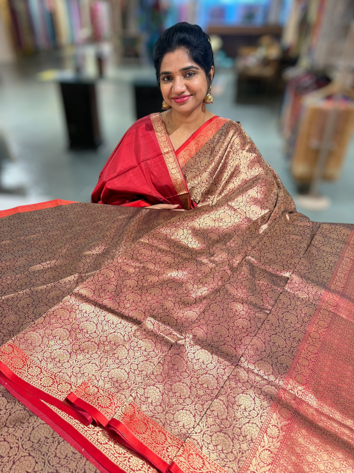 Banarasi katan Tonchoi weaving Saree with red mashru borders