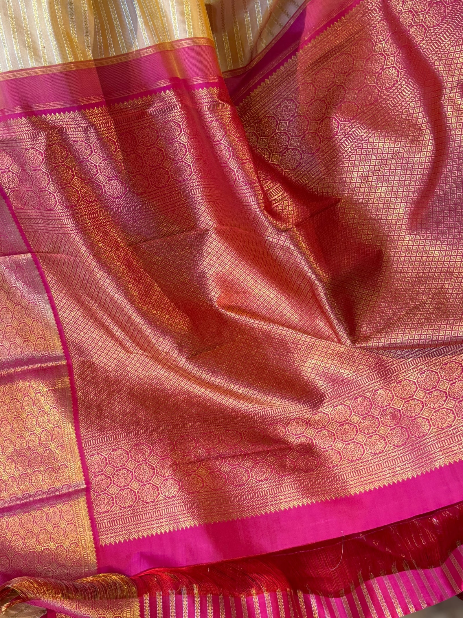 Beige  and Reddish Pink Combo kanchi  kuttu border saree with horizontal stripes