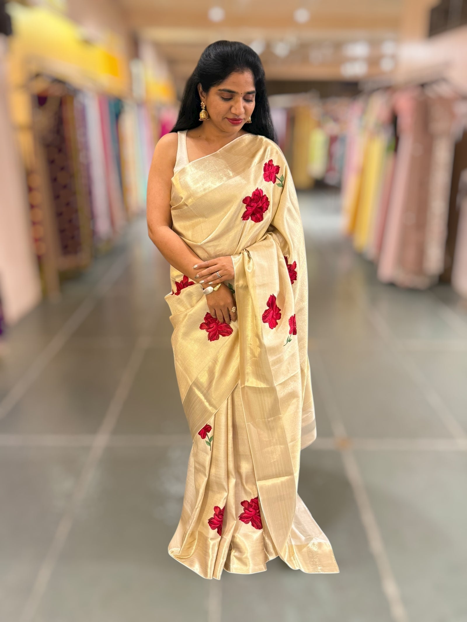 Ivory Kanjeevaram Brocade Saree With Hibiscus Floral bunches embroidery