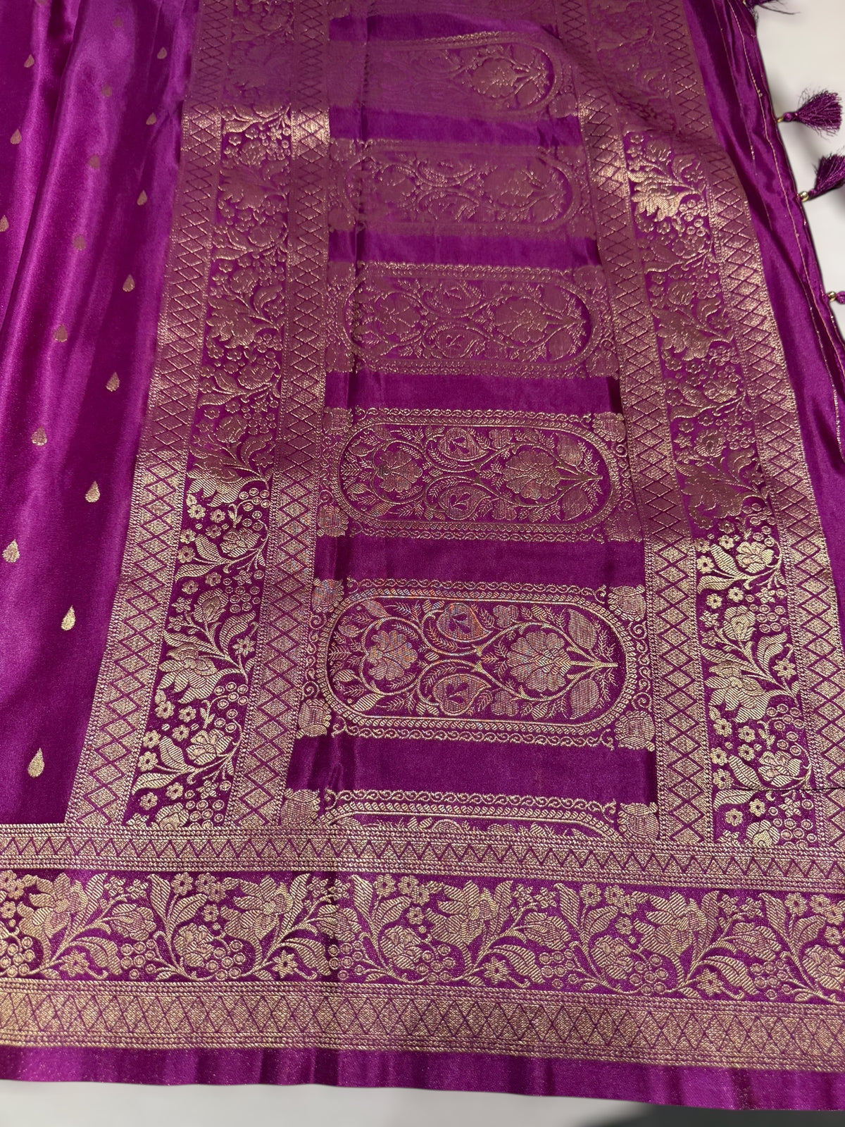 Majenta Mashru Silk Saree
