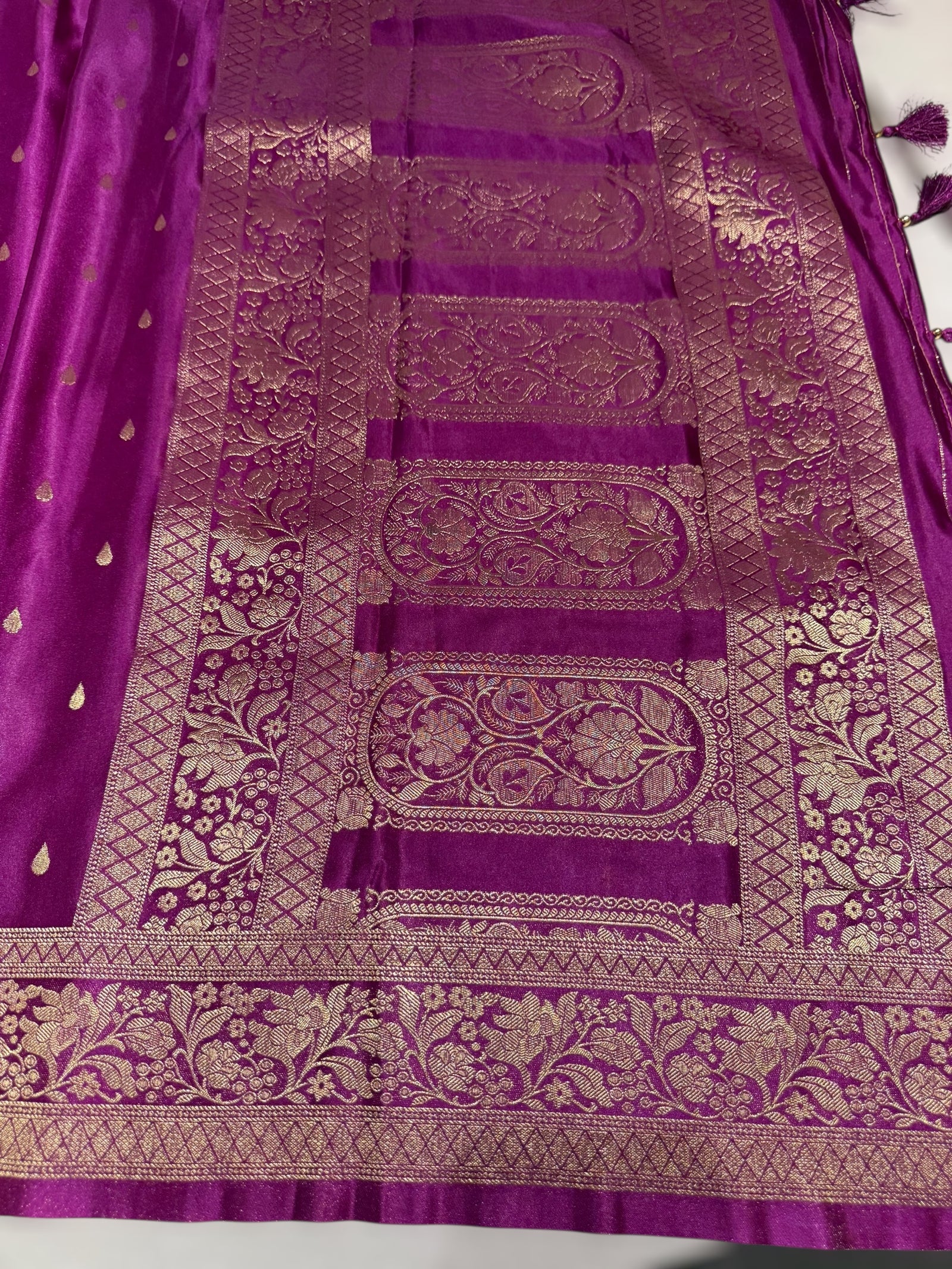 Majenta Mashru Silk Saree