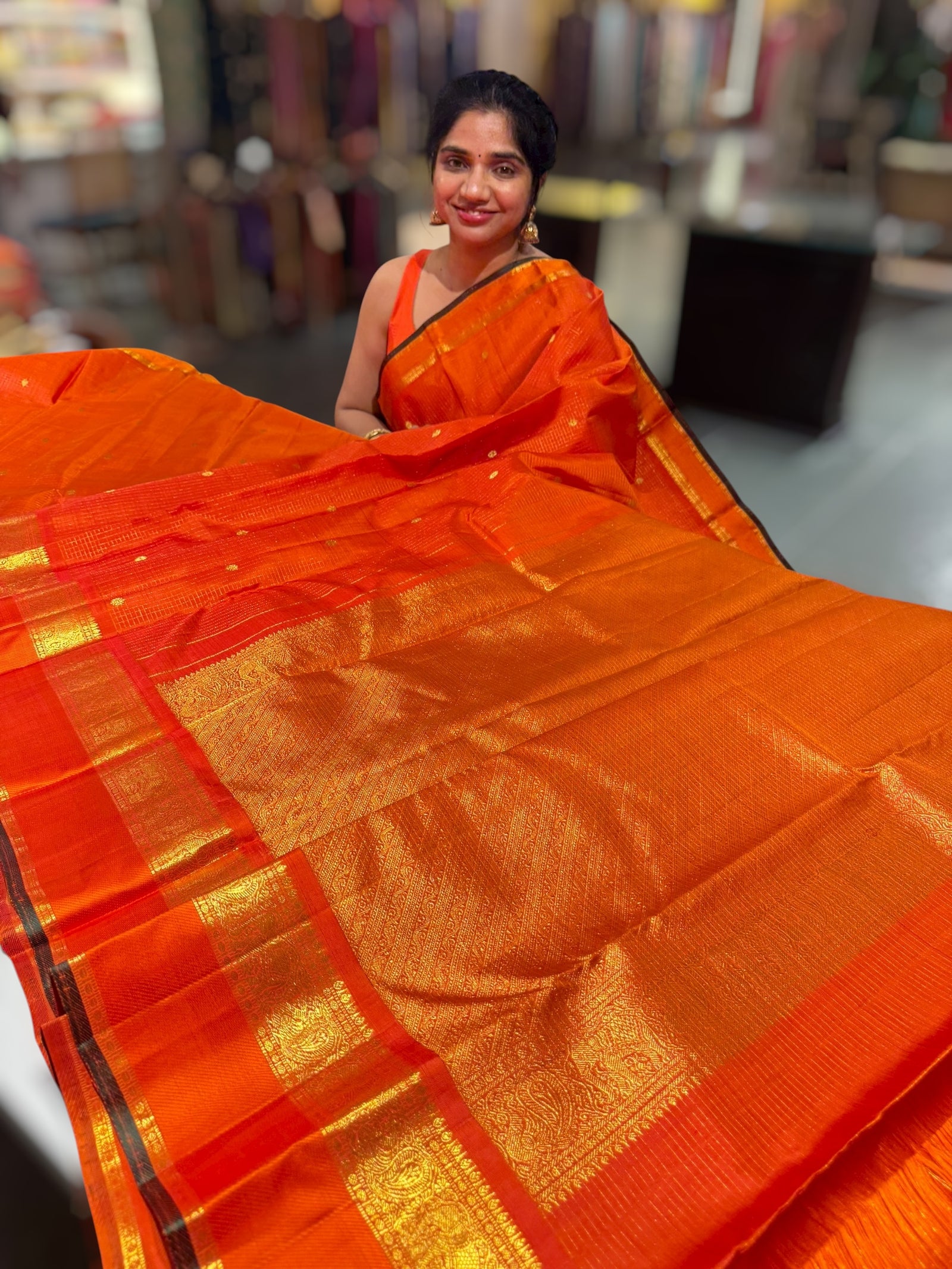 Orange vaira oosi Kanchipuram Vintage Saree