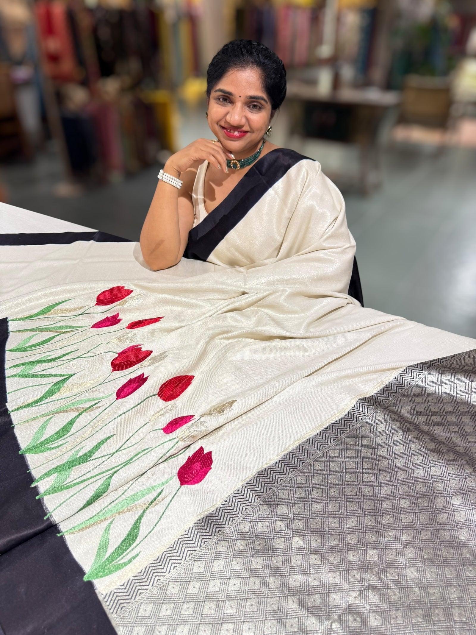 Pure handloom Banarasi Tussar Khaddi Georgette with Tulip Border