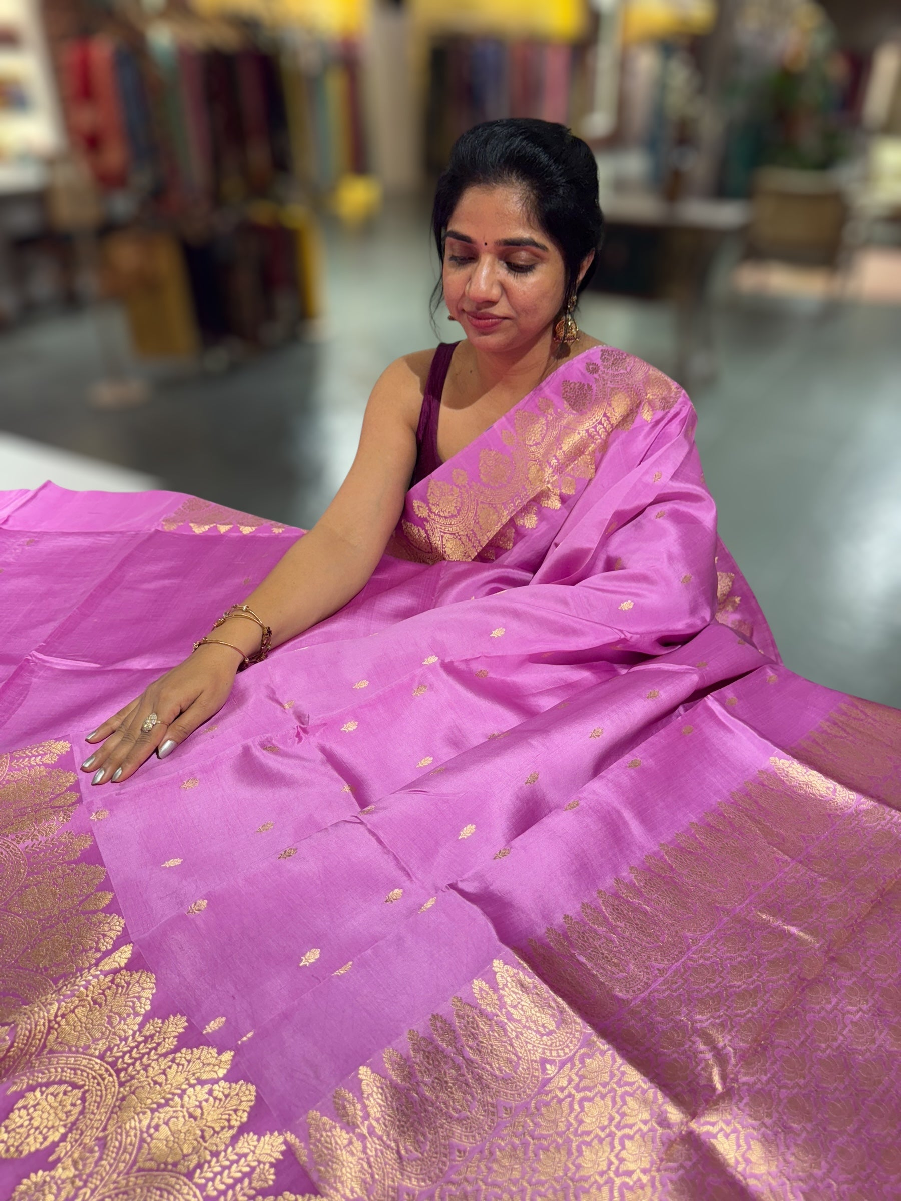 Lotus Pink Raw Mangoe Silk Saree with heavy weaving Mashru Open Border