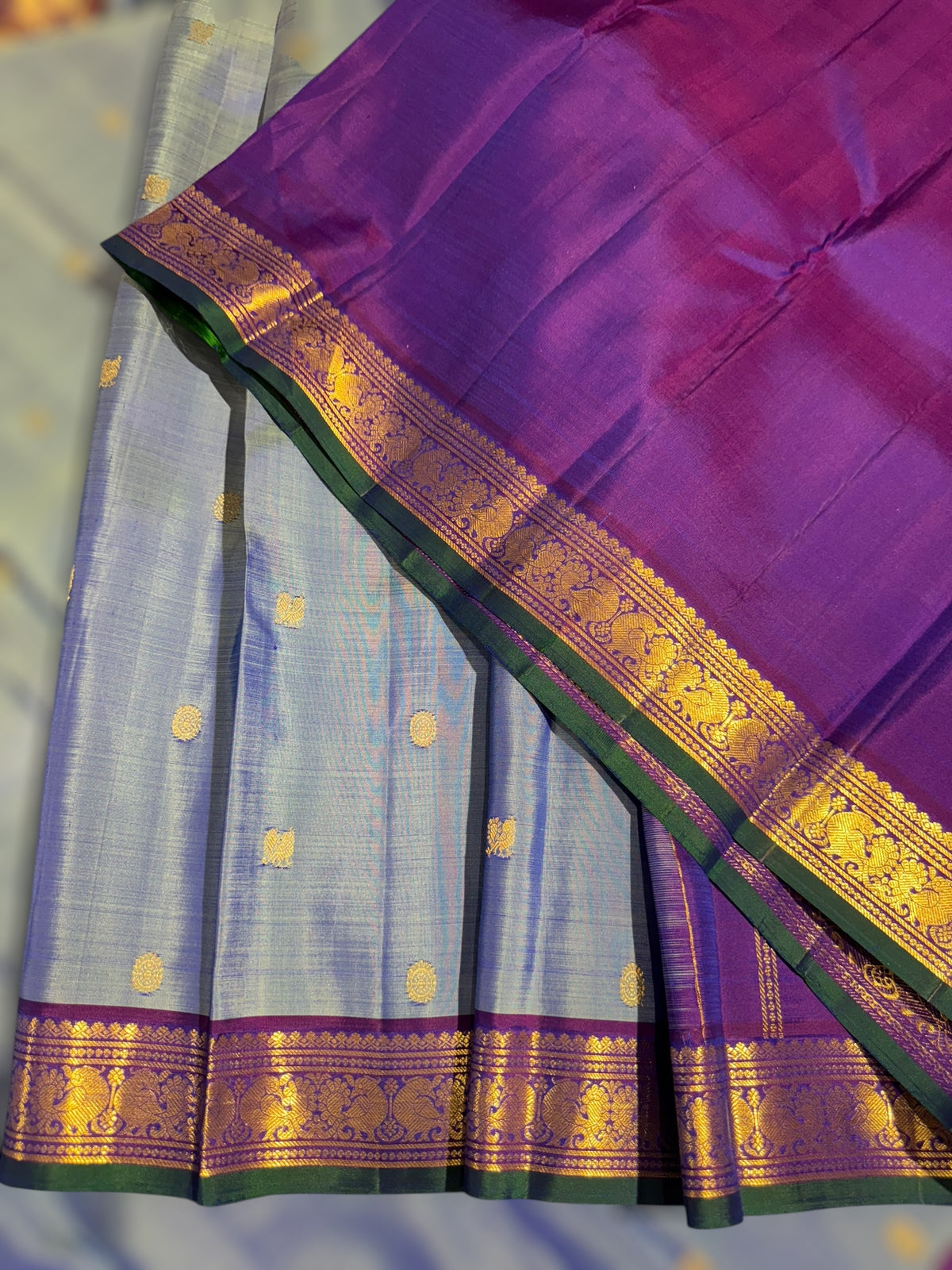 Bluish Lilac & Majenta Combo Vintage Kanjeevaram Saree with Green selvedge