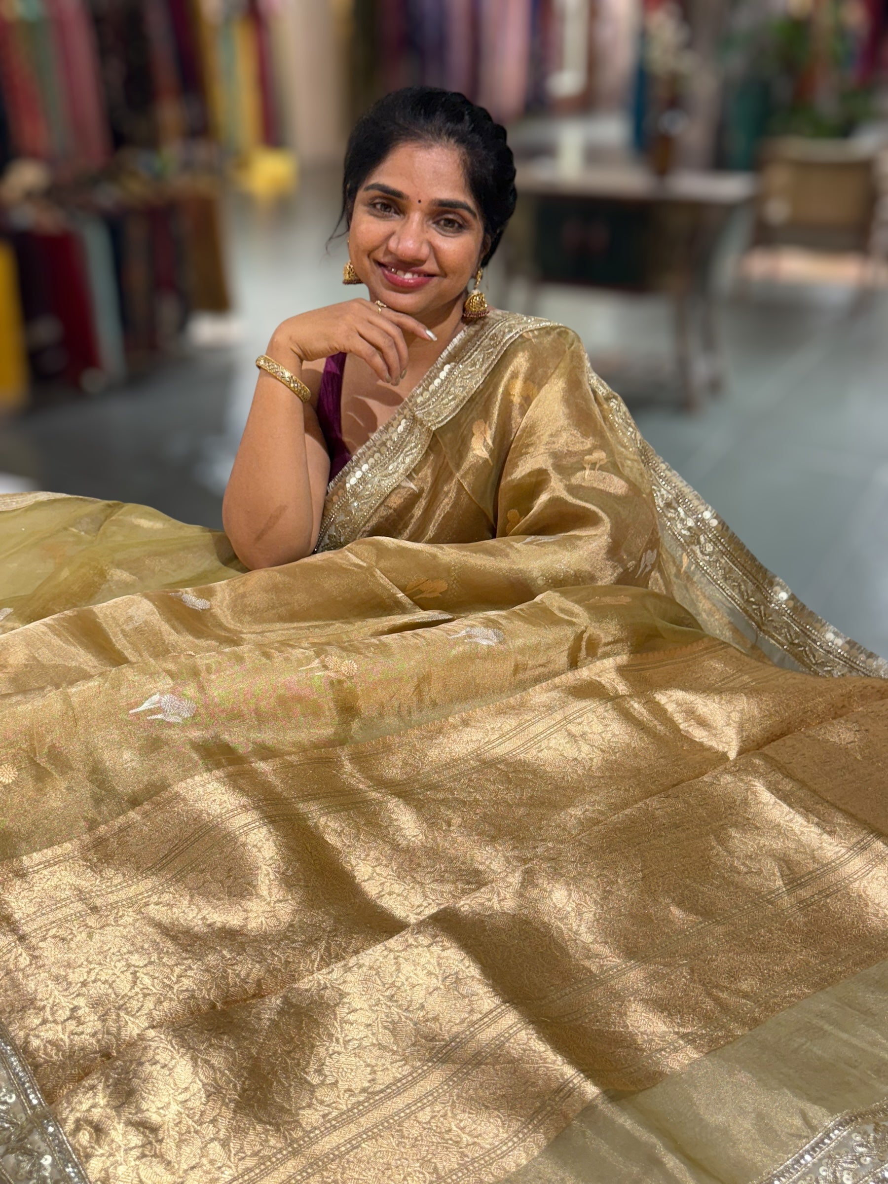 Gold Pure handloom Banarasi Tissue saree