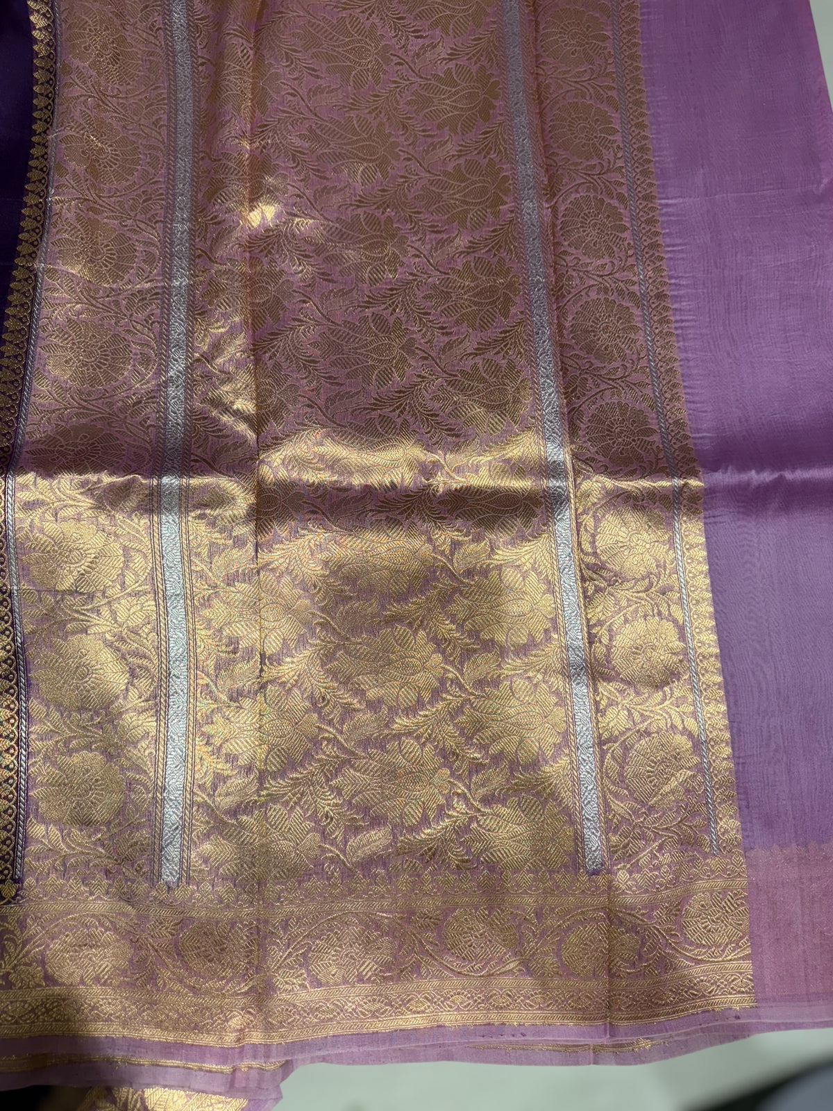 Violet & Lilac Pure Handloom premium Kora Banarasi Saree