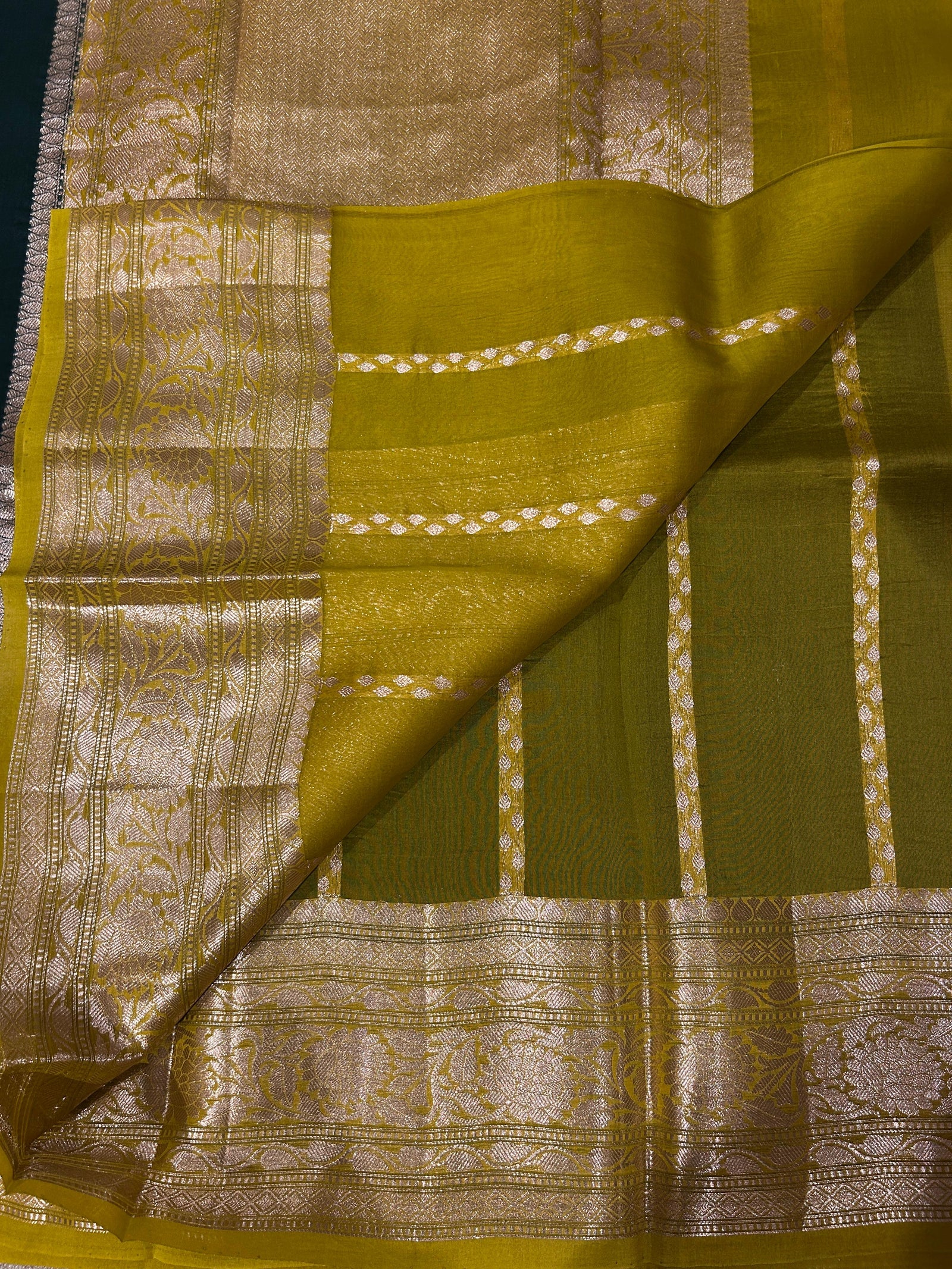 Bottle Green & Moong dal green combo Pure Handloom premium Kora Banarasi Saree