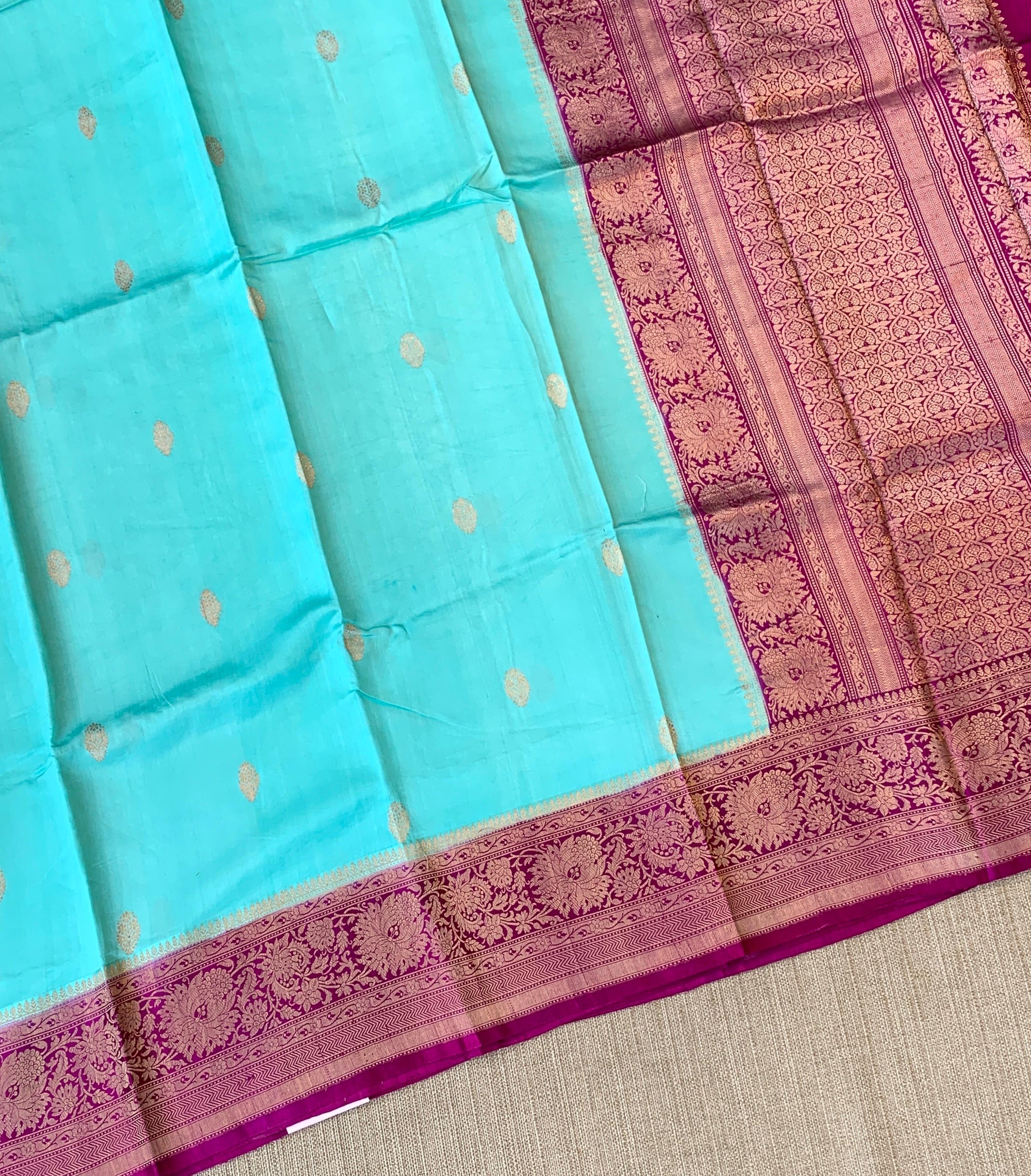 SeaBlue & Majenta Combo Raw Mangoe Silk Saree with heavy weaving mashru border & kaduwa woven motifs.