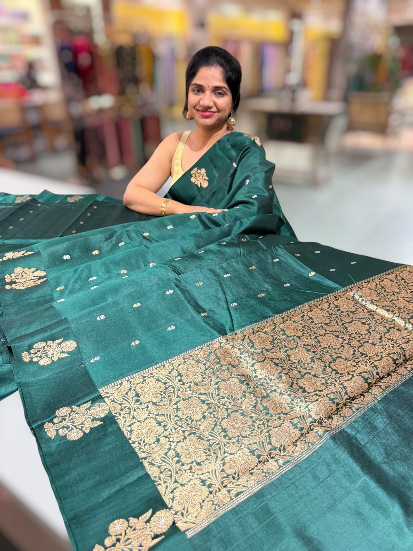 Bottle Green Raw Mangoe Silk Saree with kaduwa woven Motifs on Mashru Borders