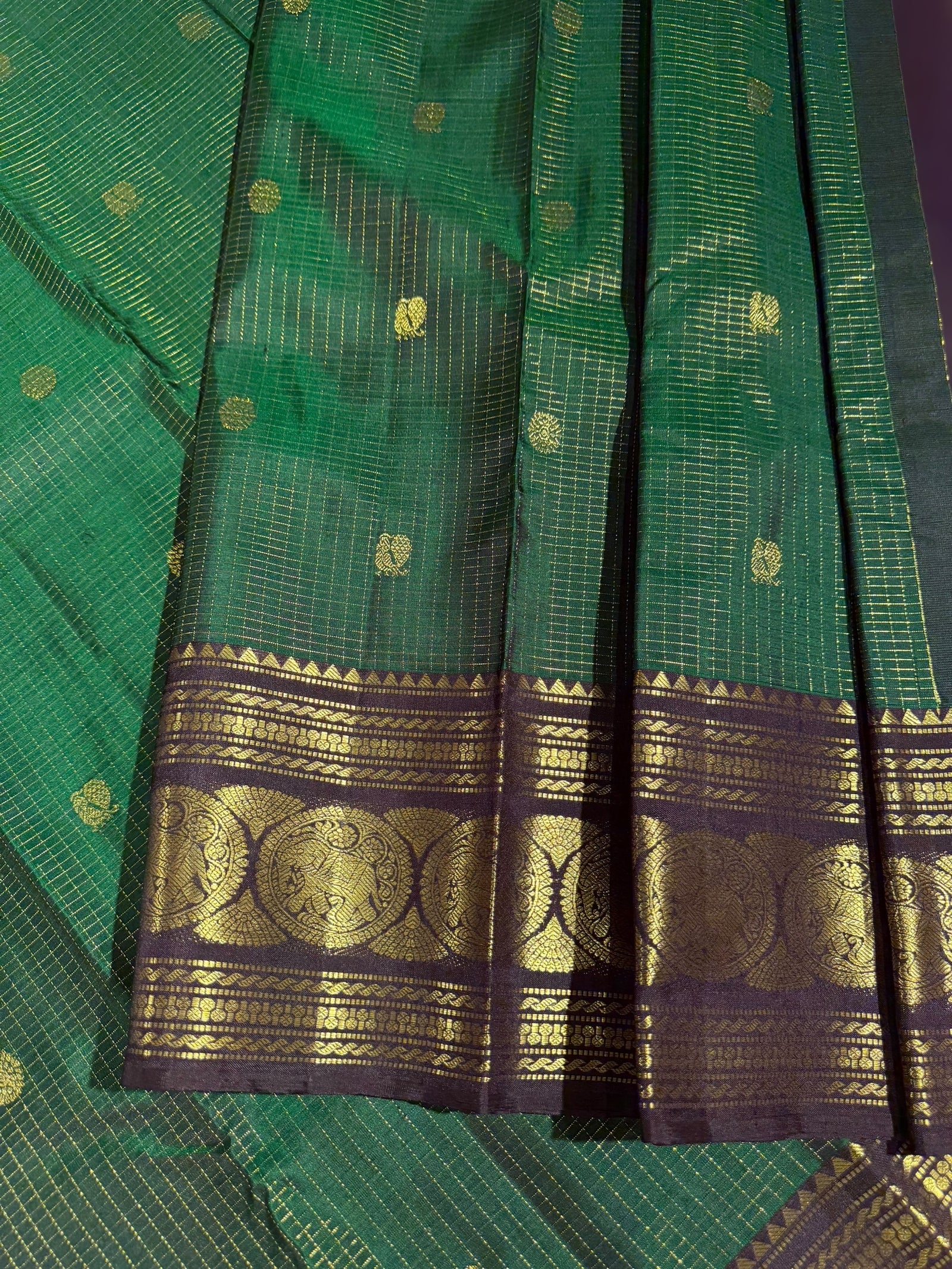 Emerald Green and Brown Combo Vaira Oosi Checks Vintage Kanjeevaram Saree
