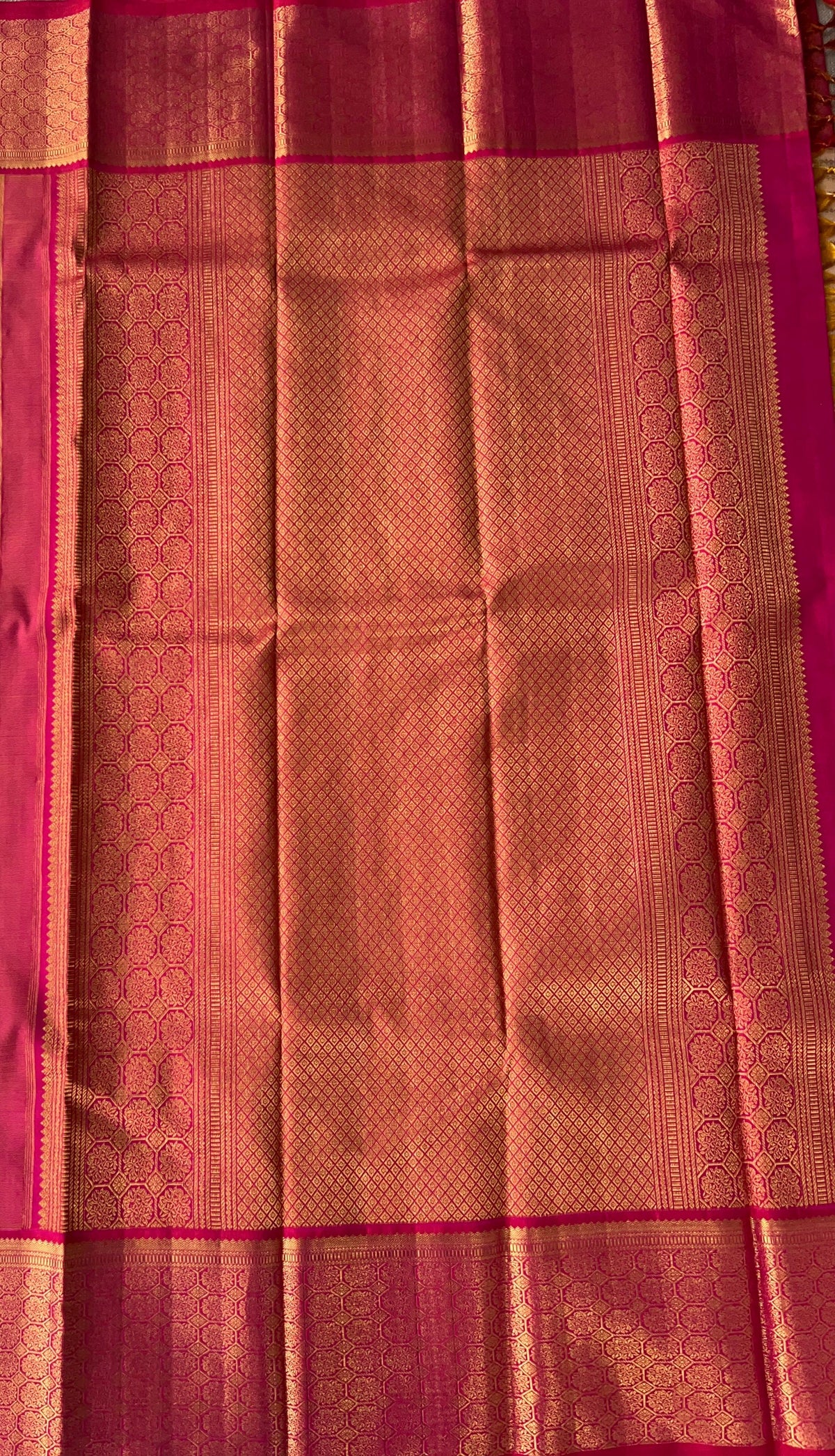 Beige  and Reddish Pink Combo kanchi  kuttu border saree with horizontal stripes