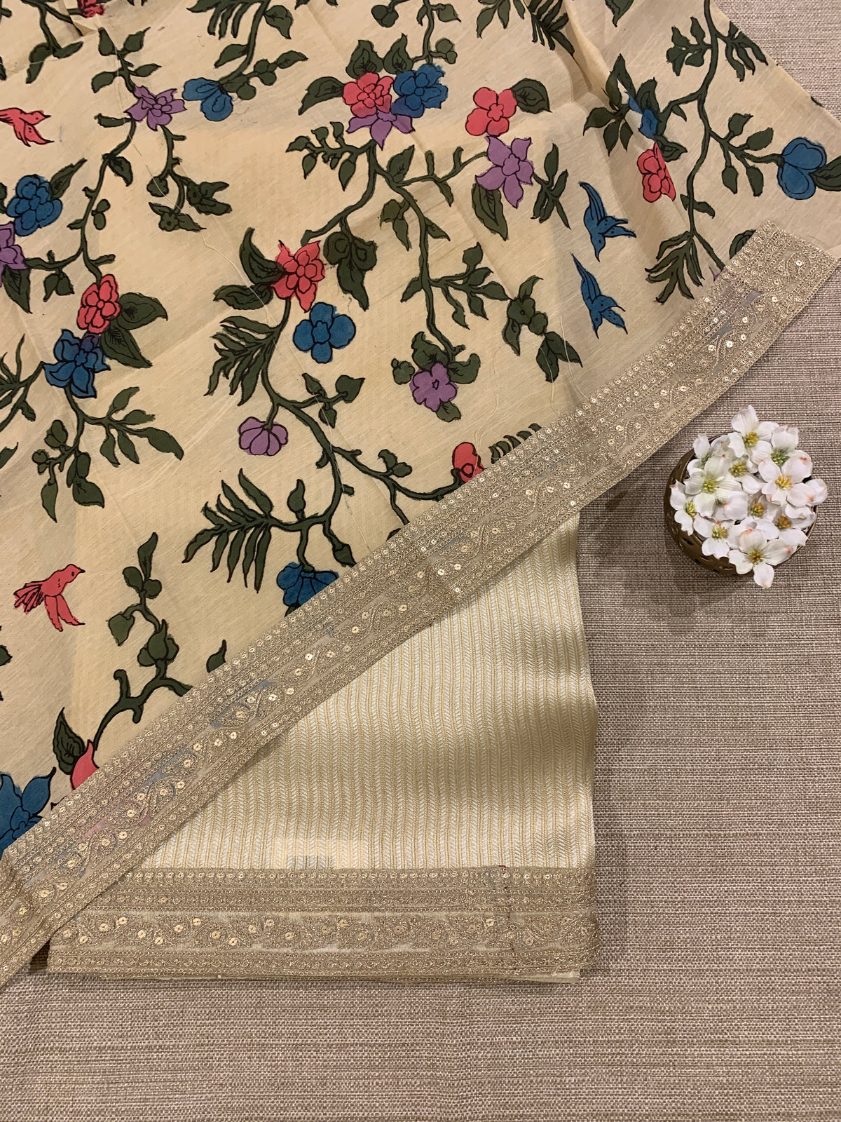 Ivory Banarasi tonchoi with pen kalamkari Blouses