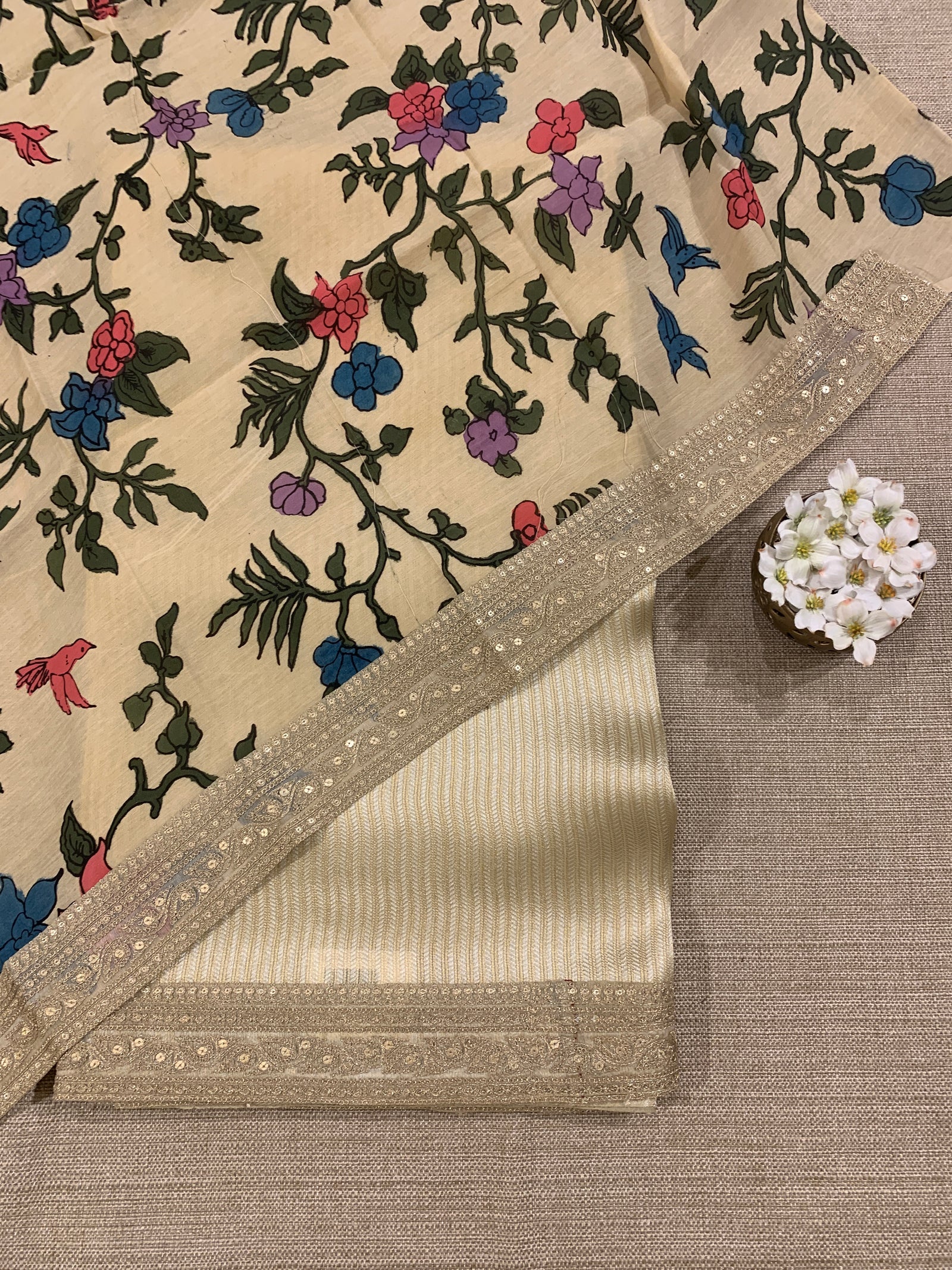 Ivory Banarasi tonchoi with pen kalamkari Blouses