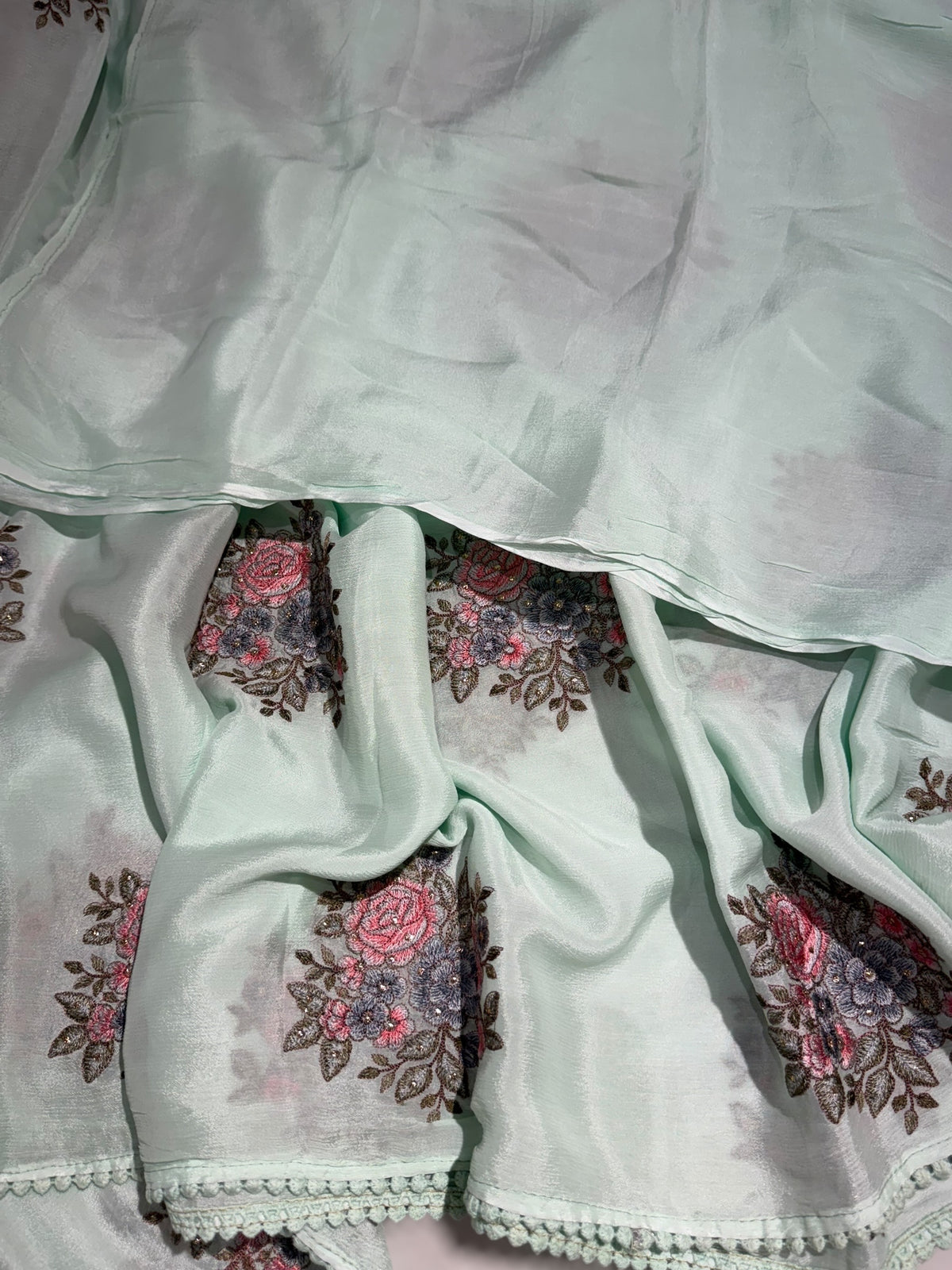 Mint chinnon with embroidery