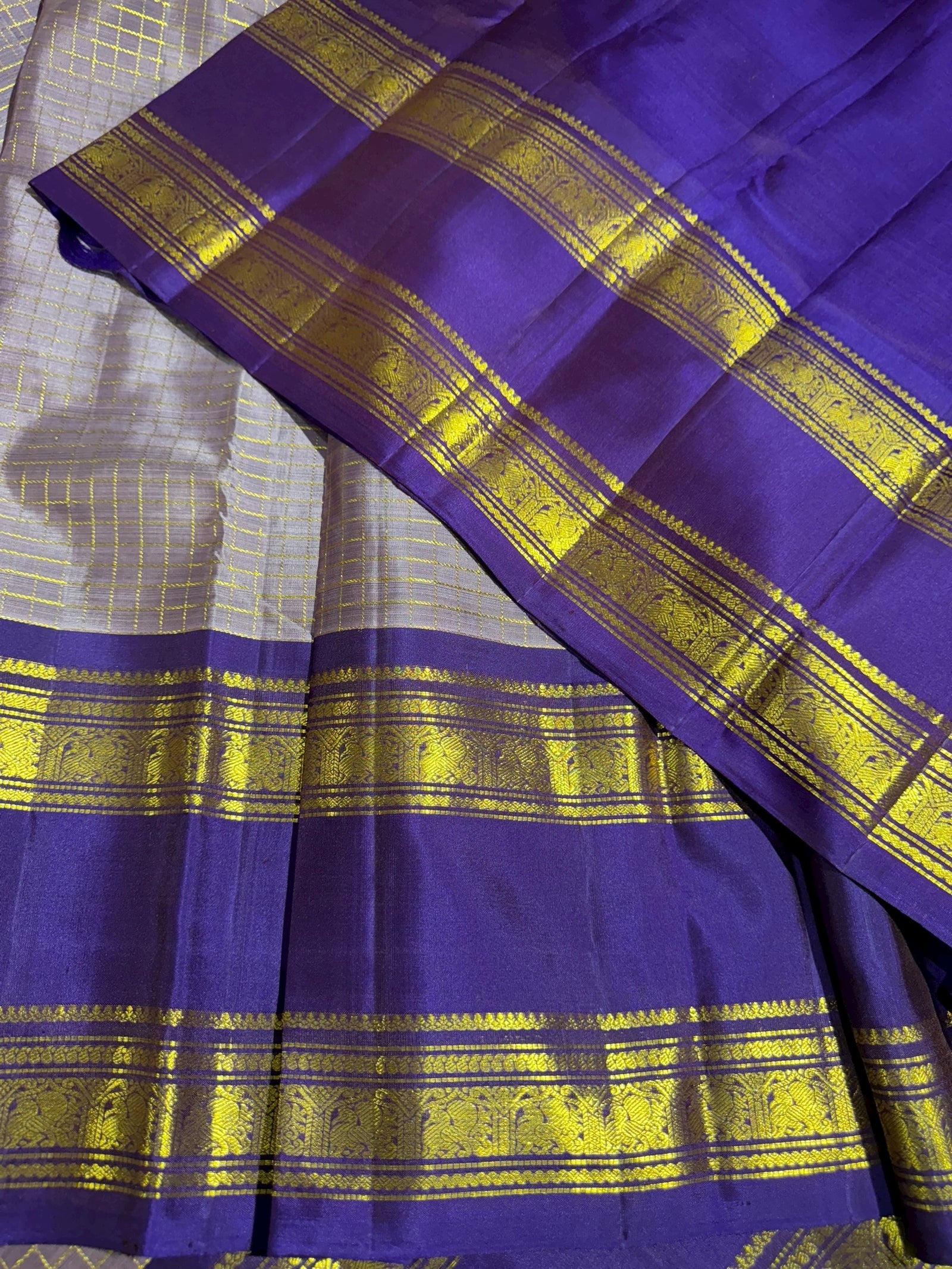 Mauve & Brinjal Combo Kanchipuram Vintage checks Saree with gap borders