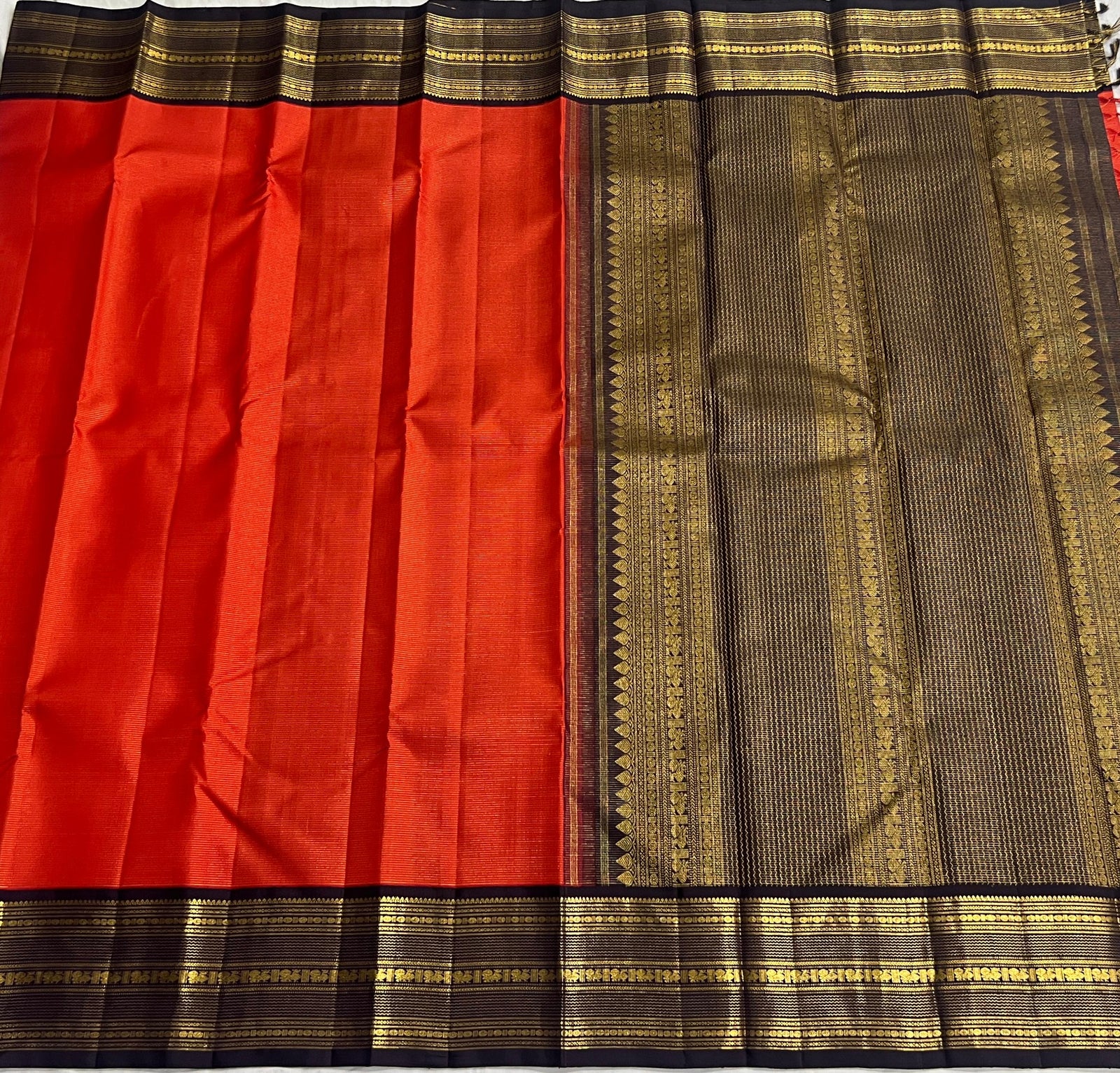 Orange & Dark Brown Combo Vaira Oosi Stripes Vintage Kanjeevaram Saree