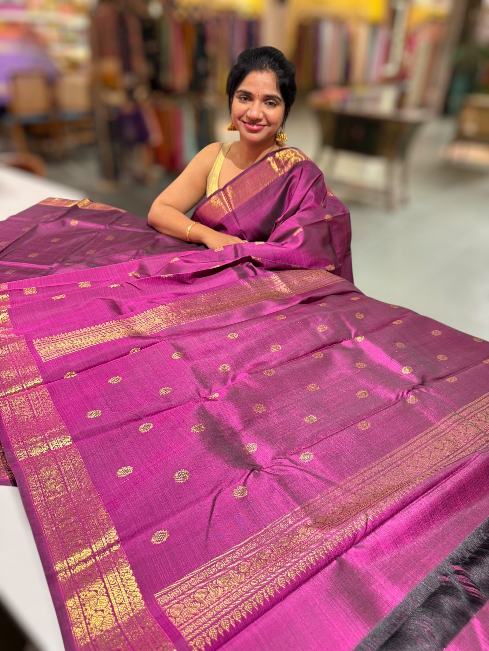 Wine Vintage Kanchi small border saree